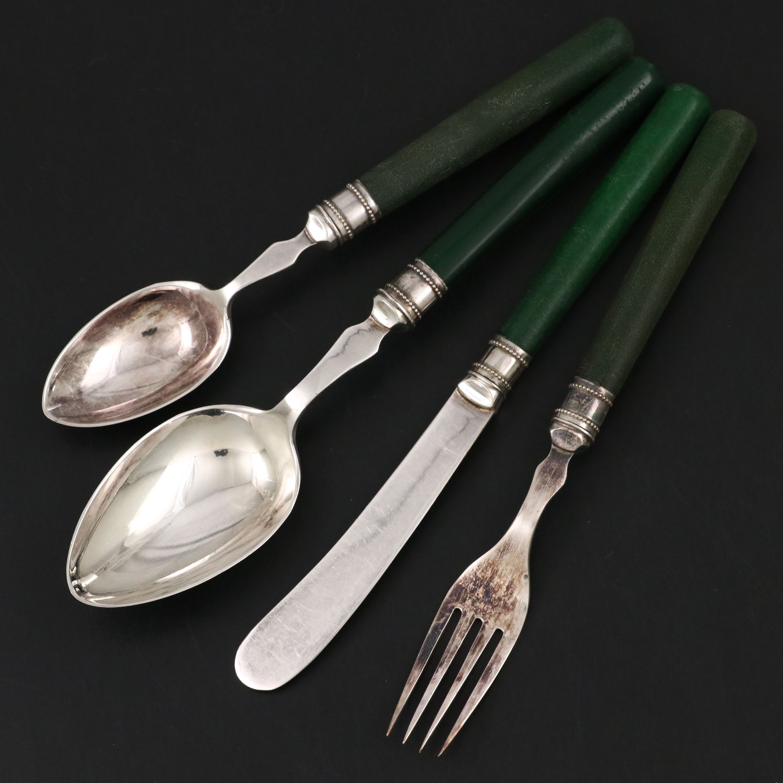 Freeman English Victorian Style Green Resin Handled Flatware In Presentation Box