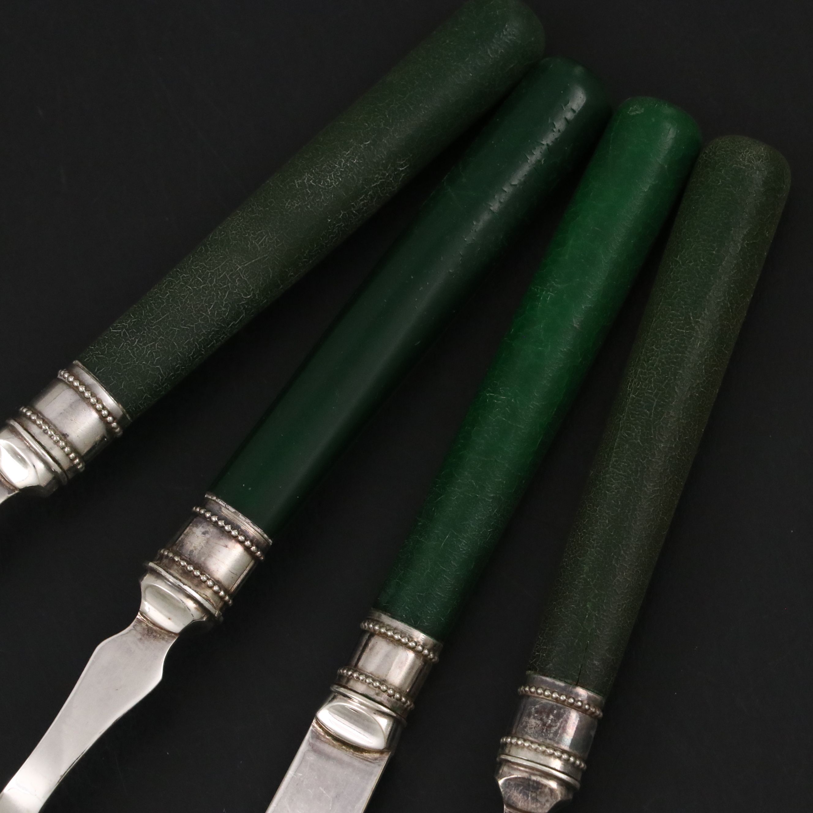 Freeman English Victorian Style Green Resin Handled Flatware In Presentation Box