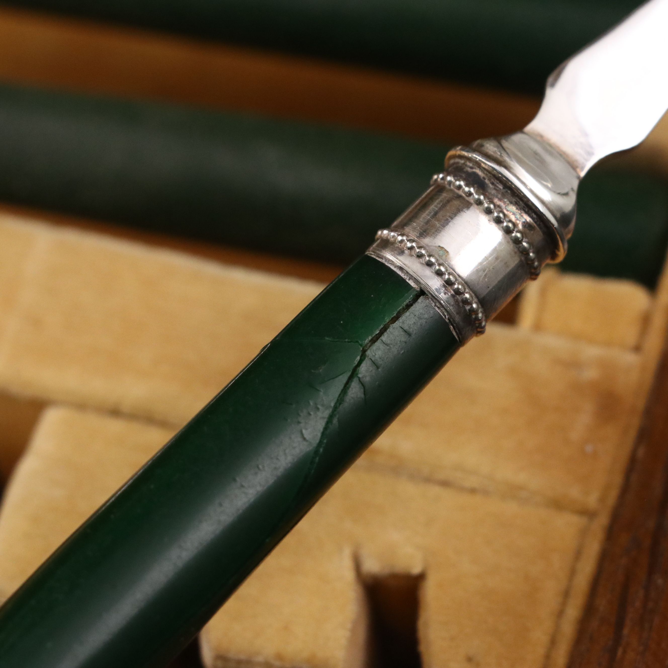 Freeman English Victorian Style Green Resin Handled Flatware In Presentation Box