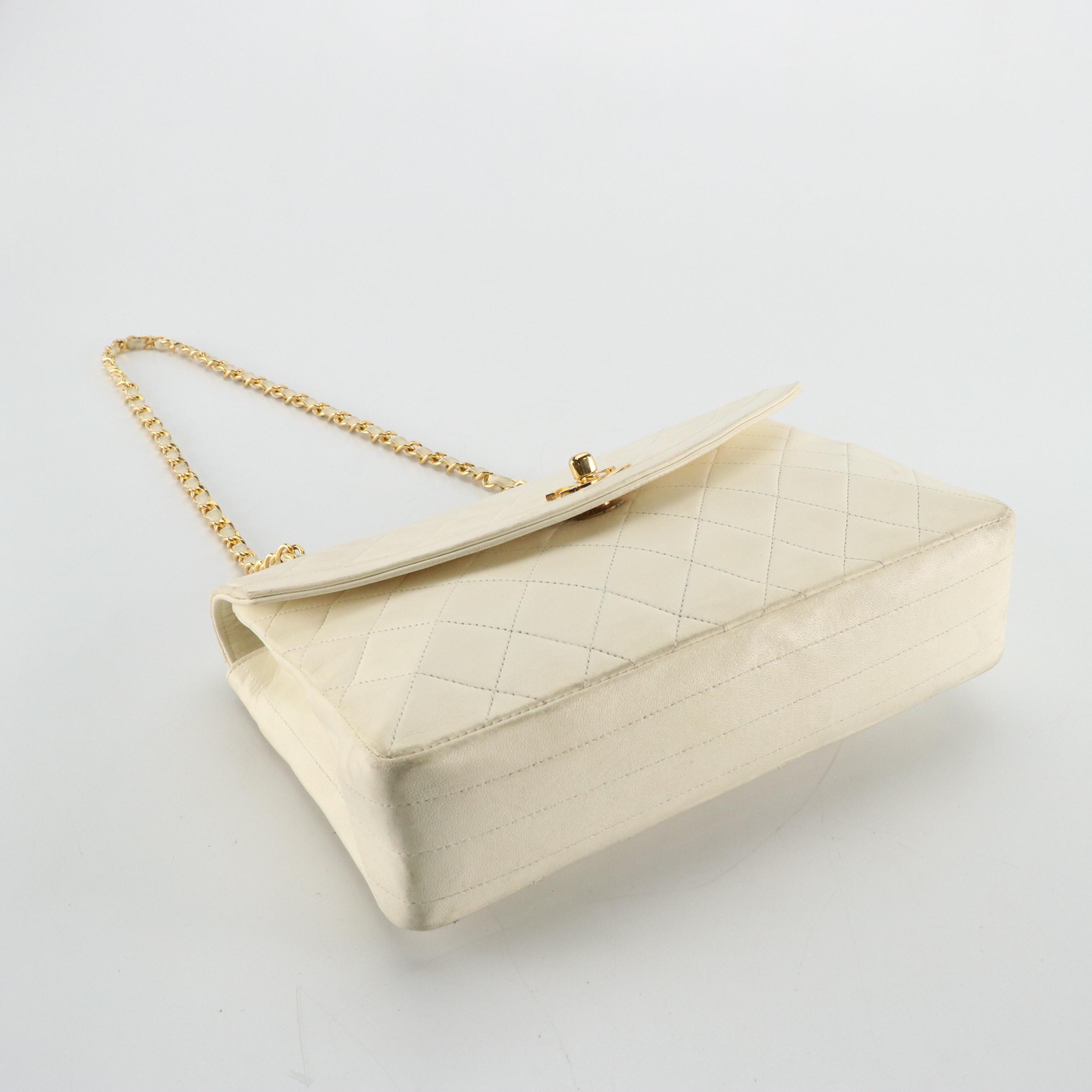 Vintage Chanel Flap Chain Strap Shoulder Bag in White Matelasse Leather