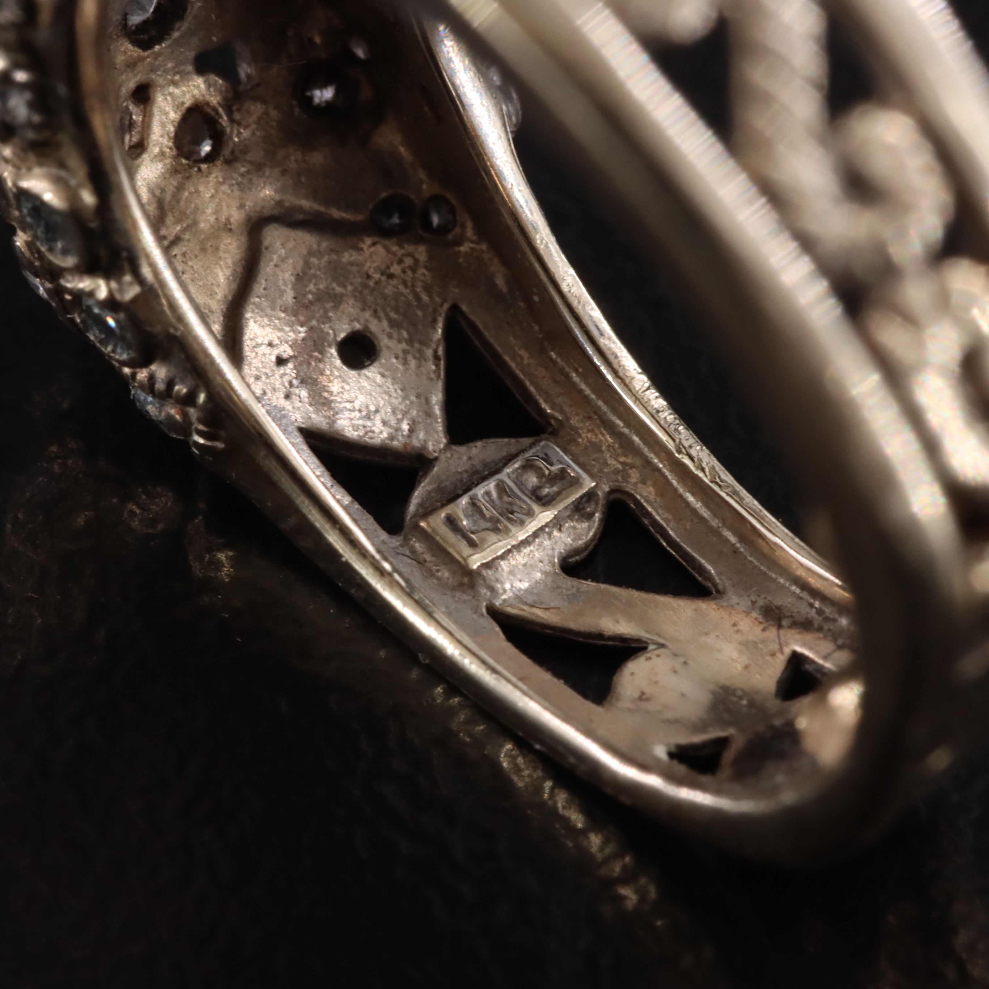 14K 0.73 CTW Diamond East-West Ring