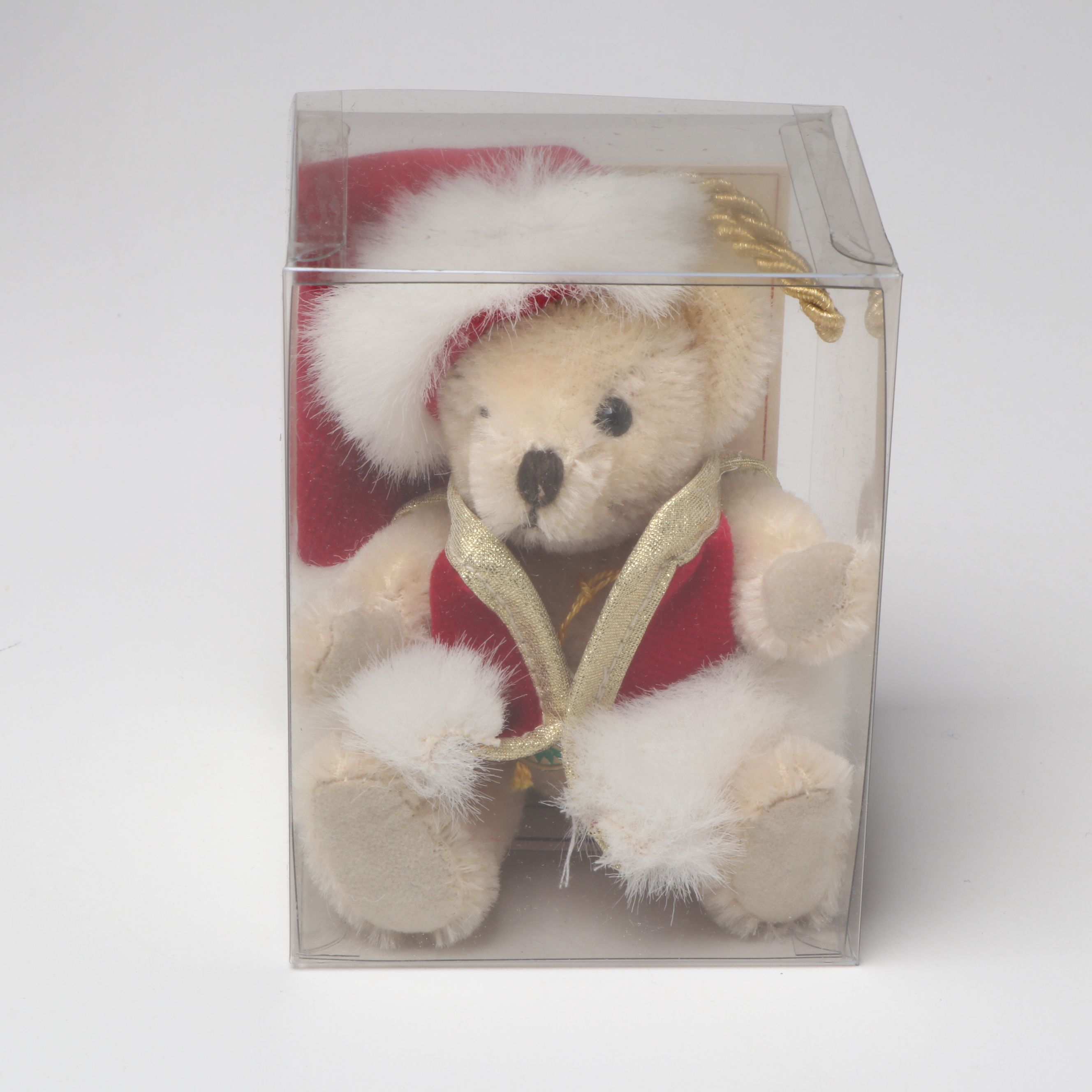 Hermann, Levi Strauss, Stacy Pio and More Collectible Miniature Teddy Bears