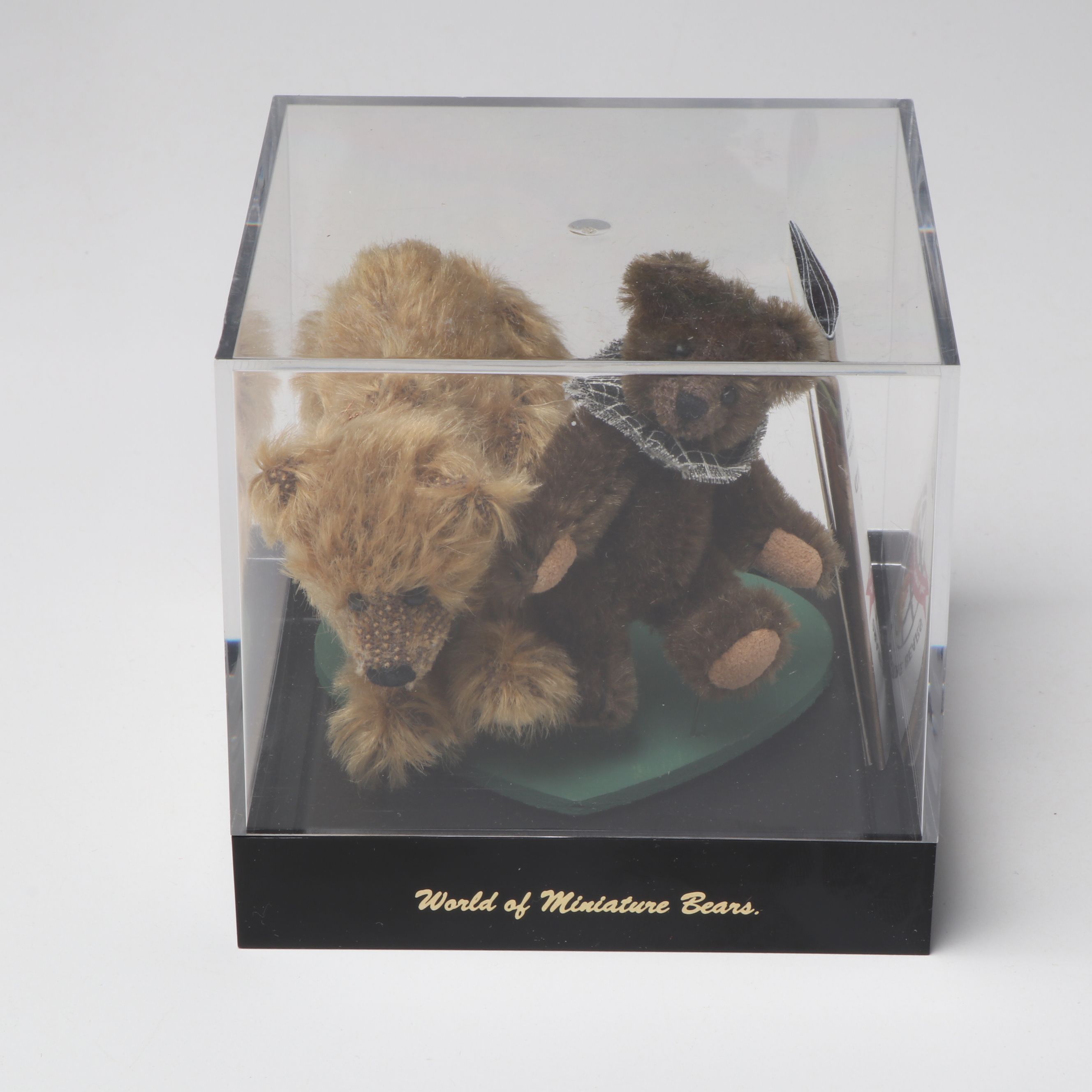 Hermann, Levi Strauss, Stacy Pio and More Collectible Miniature Teddy Bears