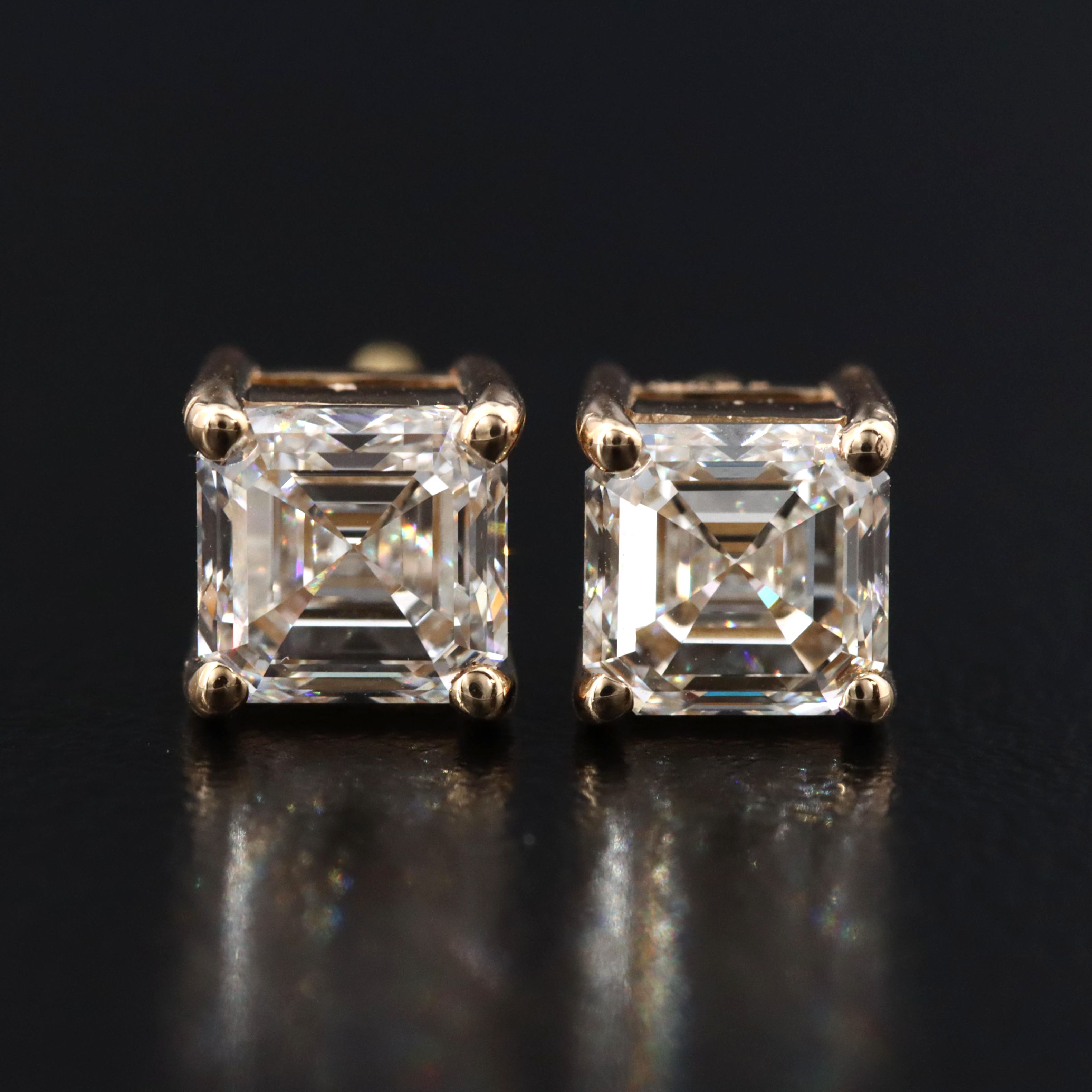 18K 2.04 CTW Diamond Stud Earrings with GIA Reports