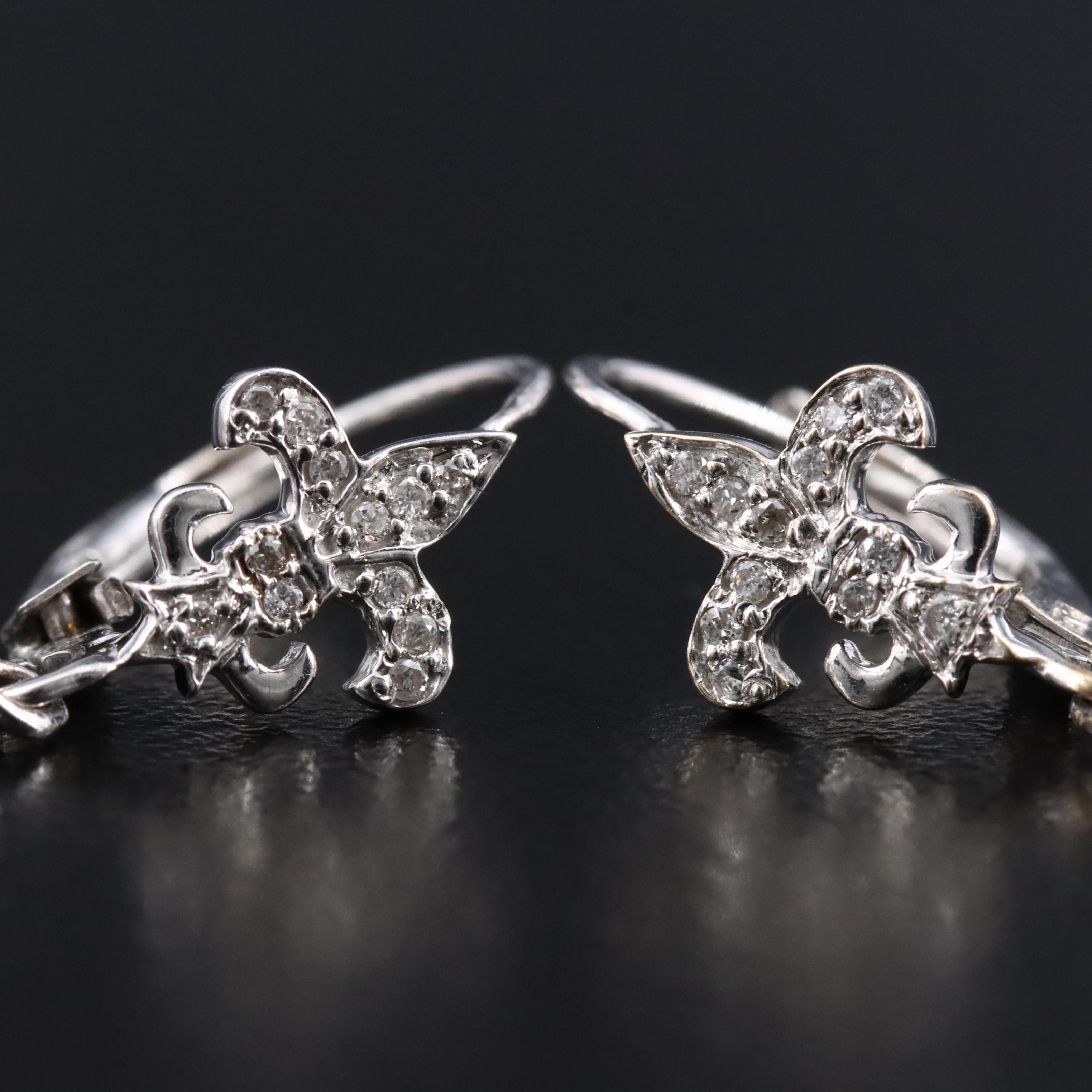 18K Fancy Yellow and Fancy Green Diamond Fleur-de-Lis Shoulder Duster Earrings