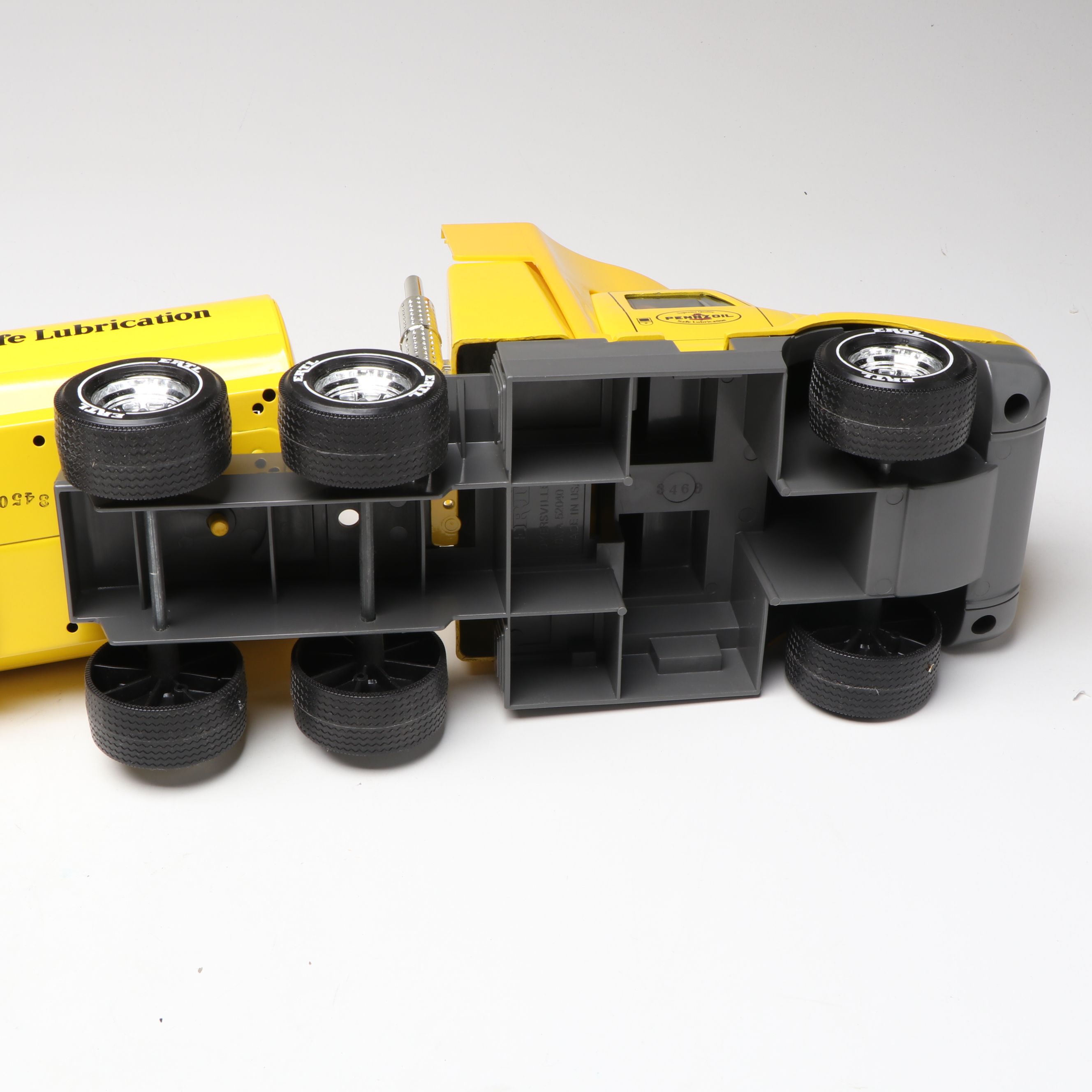 ERTL Pennzoil and Allied Diecast Trucks with Buddy L Gas Pump