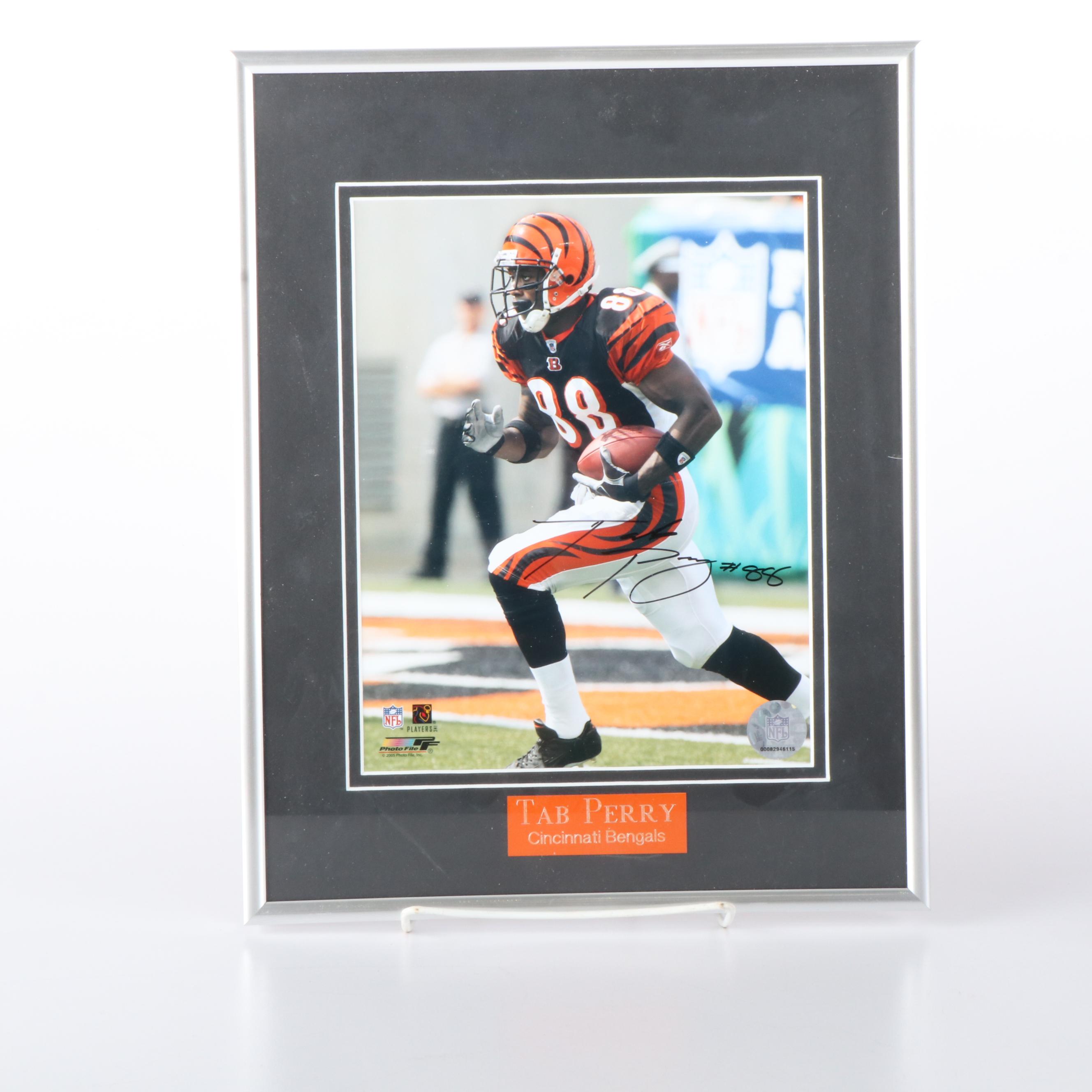 2009 Cincinnati Bengals Team Signed Football with Tab Perry Signed Display