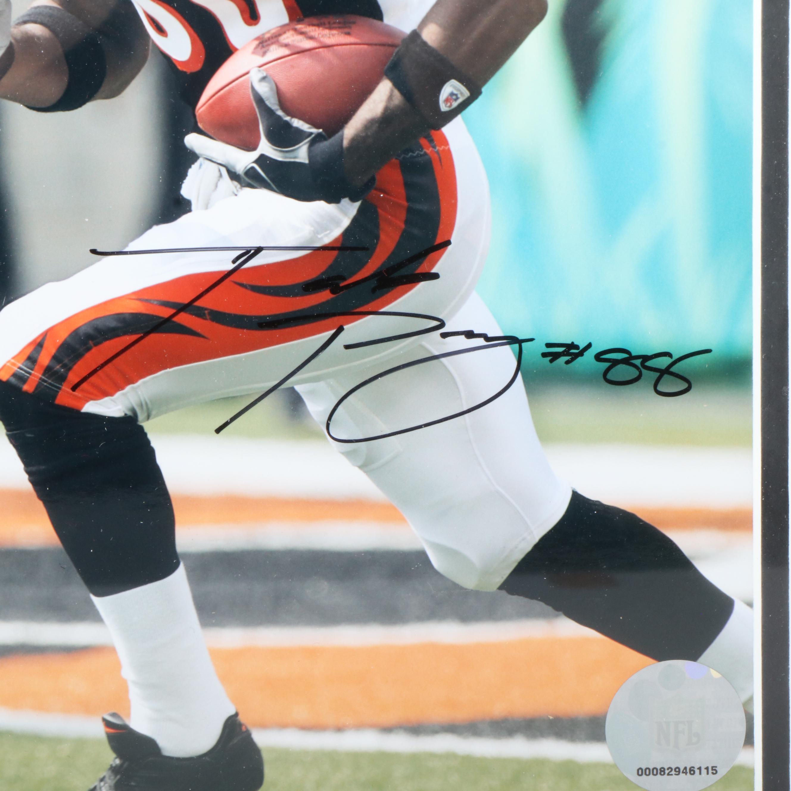 2009 Cincinnati Bengals Team Signed Football with Tab Perry Signed Display