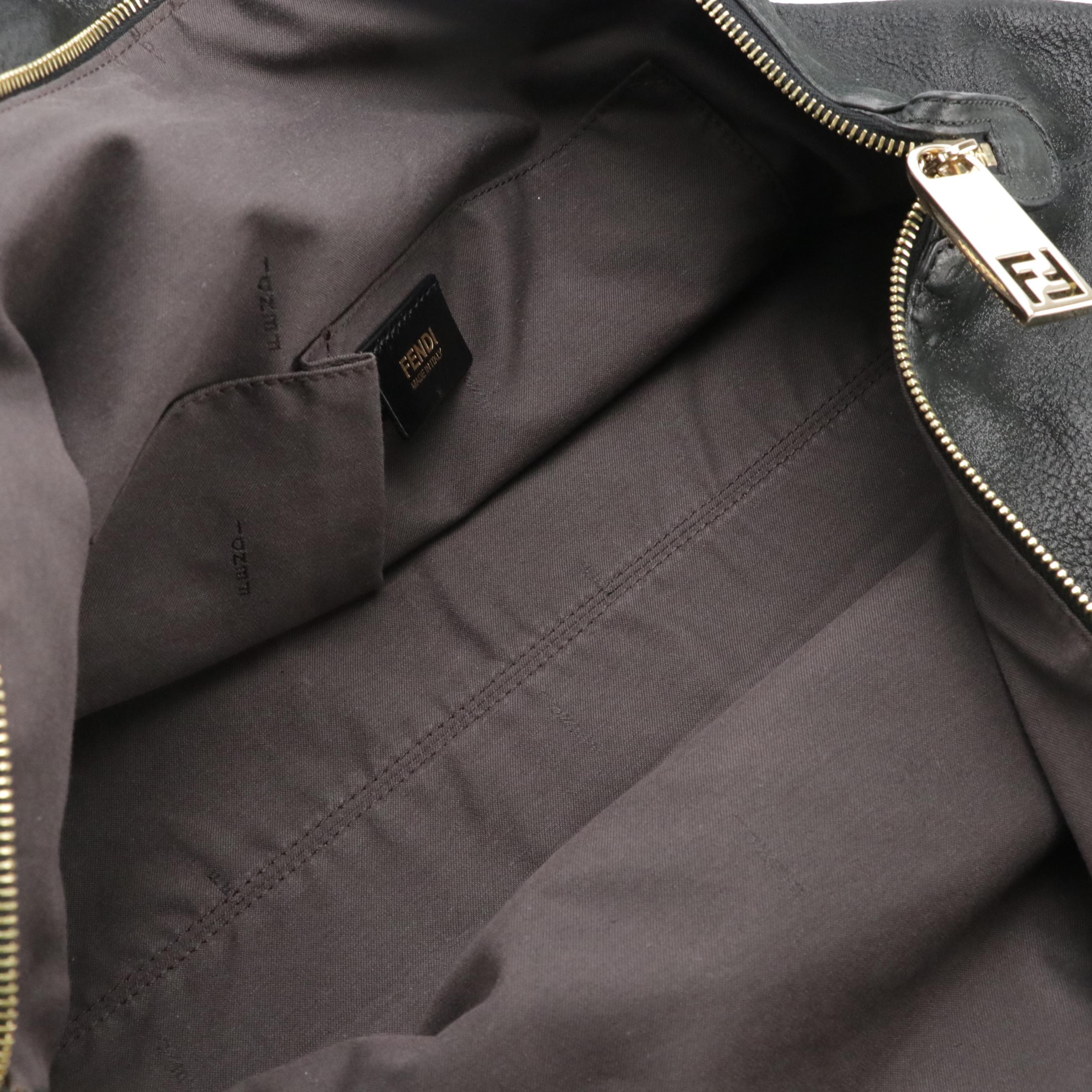 Fendi Chains Medium Tote Bag 8BR636 in Glimmer Leather