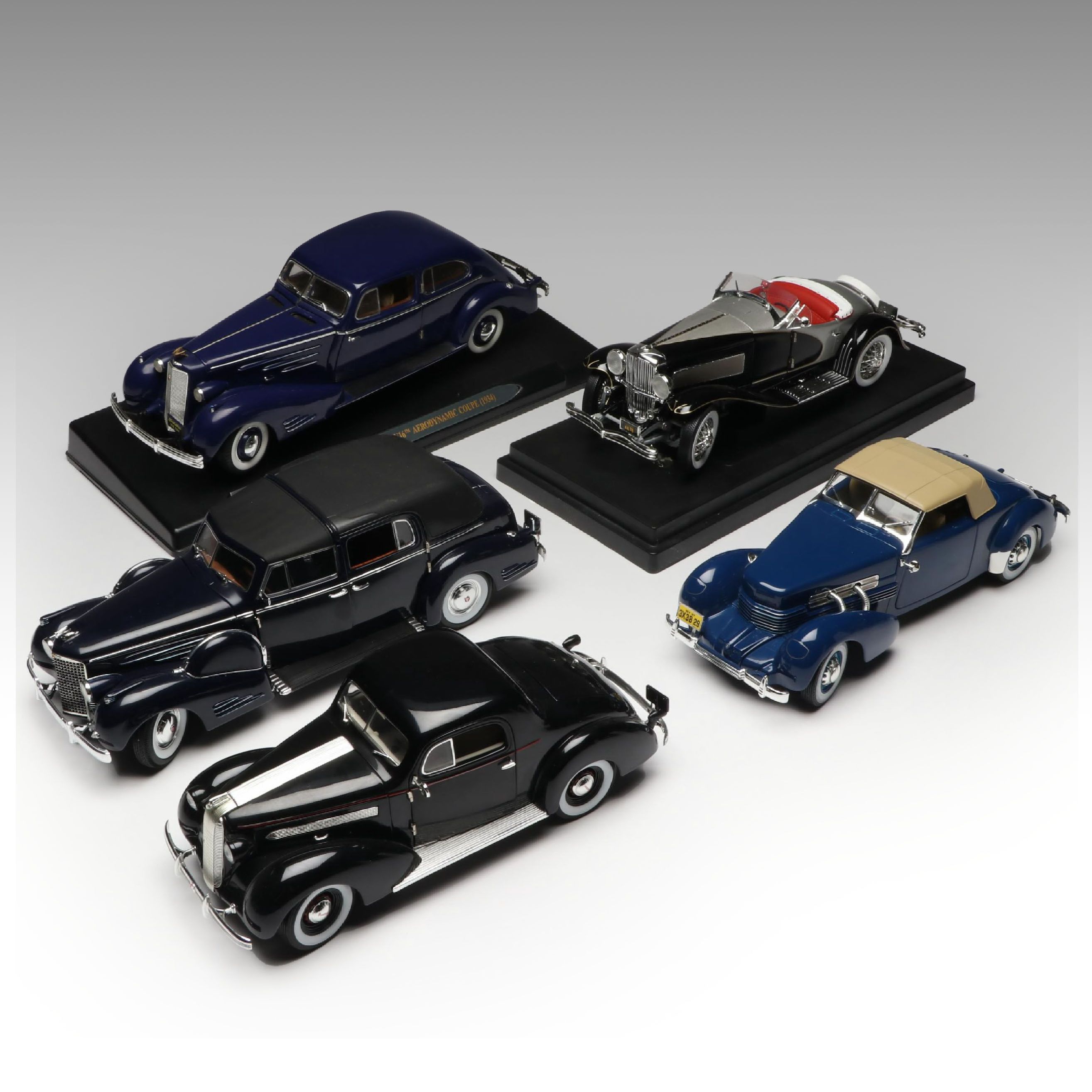 Signature 1936 Pontiac Deluxe and Other Diecast Cars