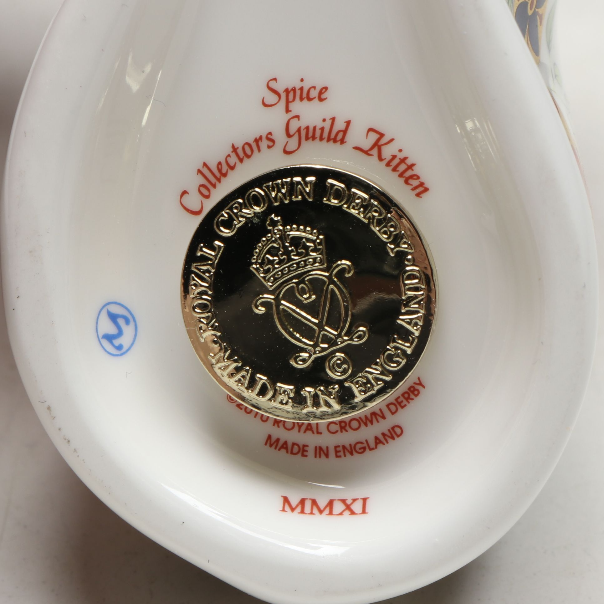 Royal Crown Derby "Spice" Collectors Guild Kitten Bone China Paperweight, 2011