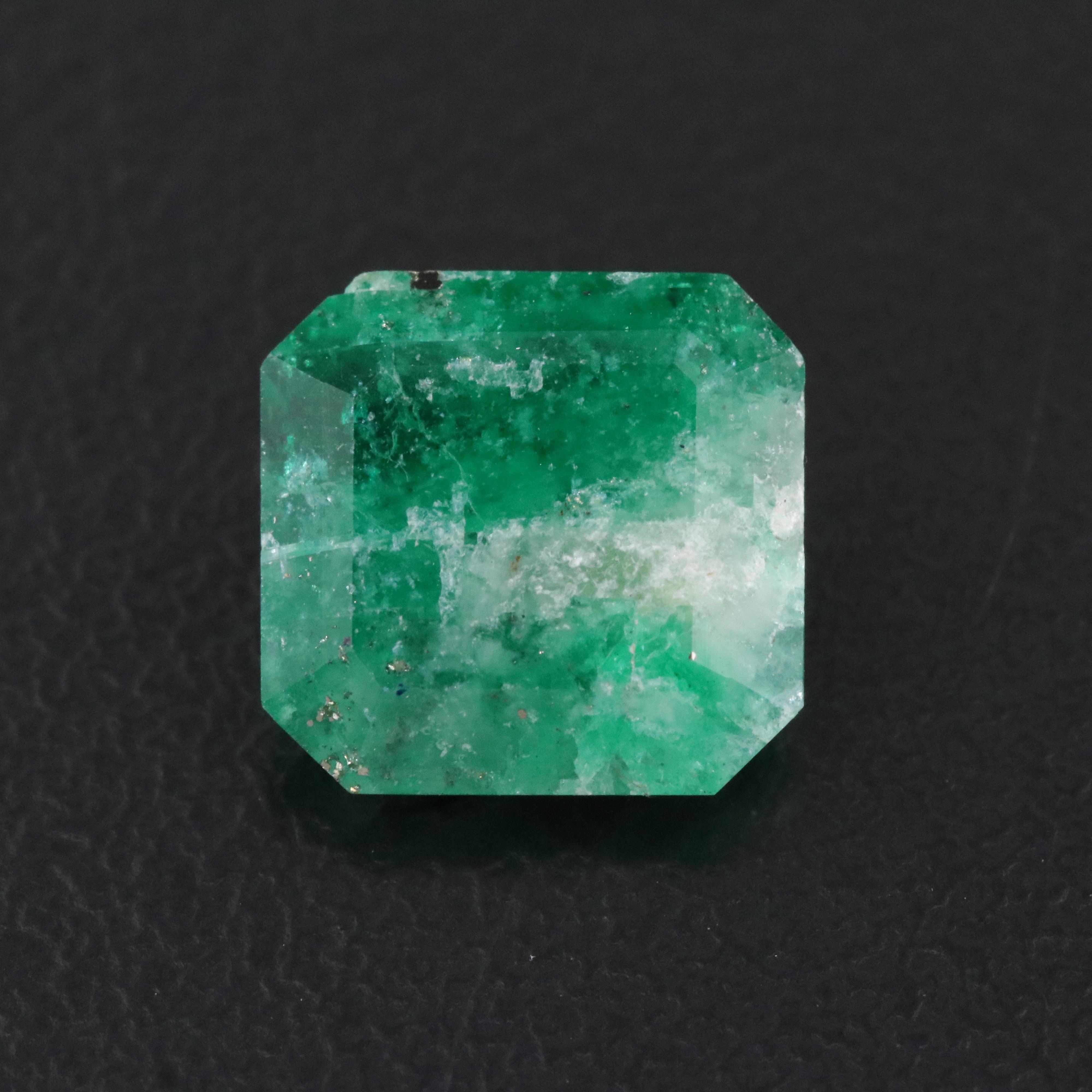 Loose 2.71 CT Emerald