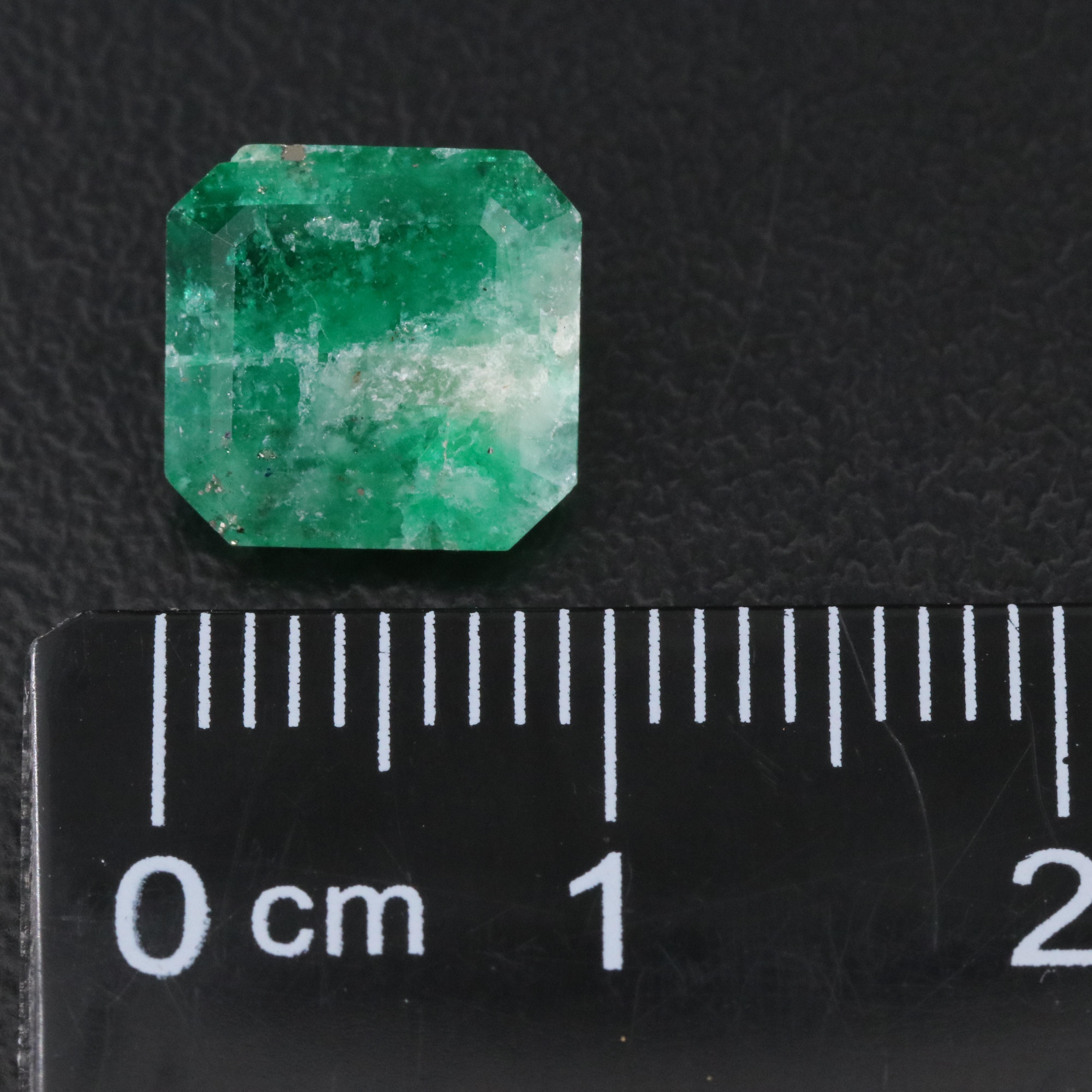 Loose 2.71 CT Emerald