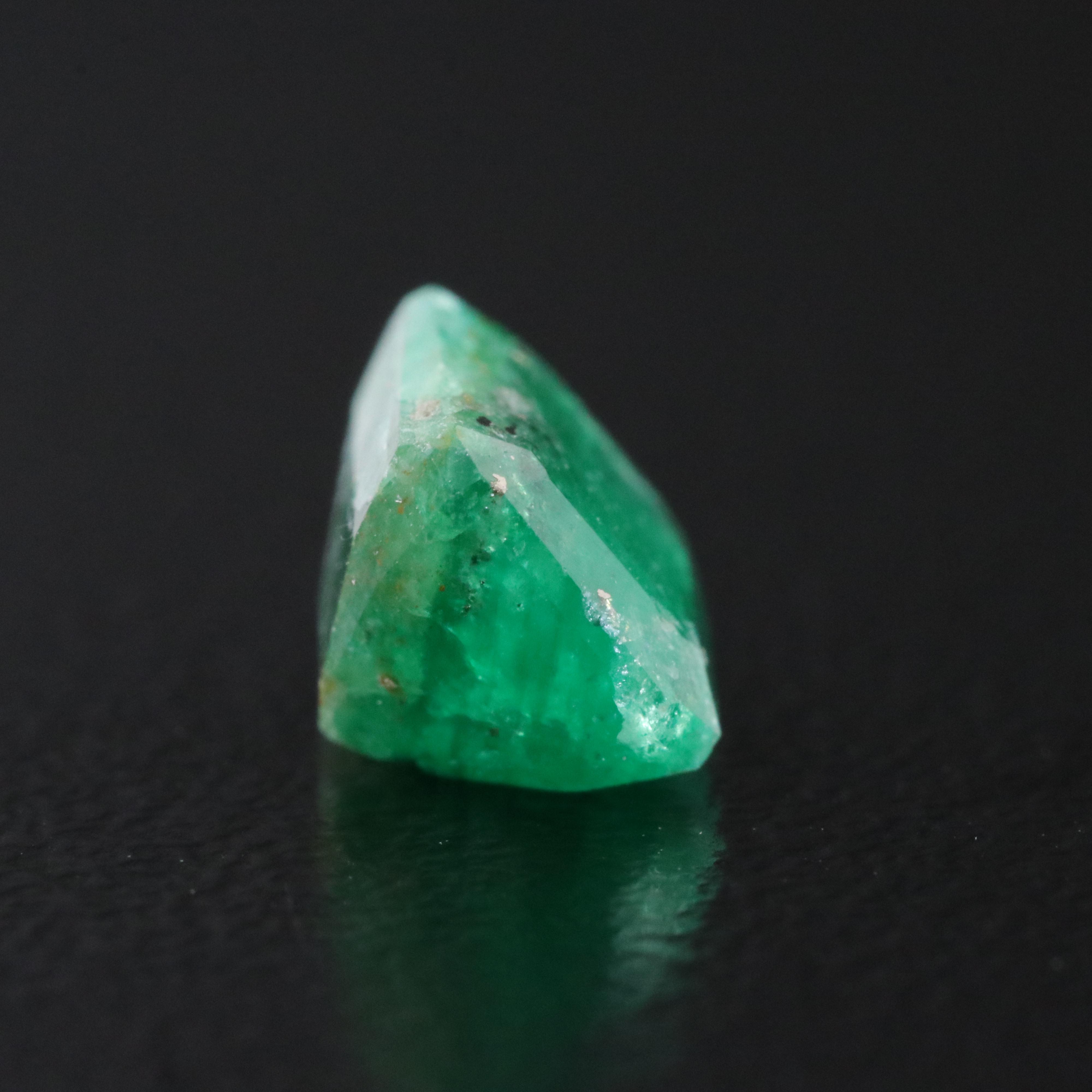 Loose 1.73 CT Emerald