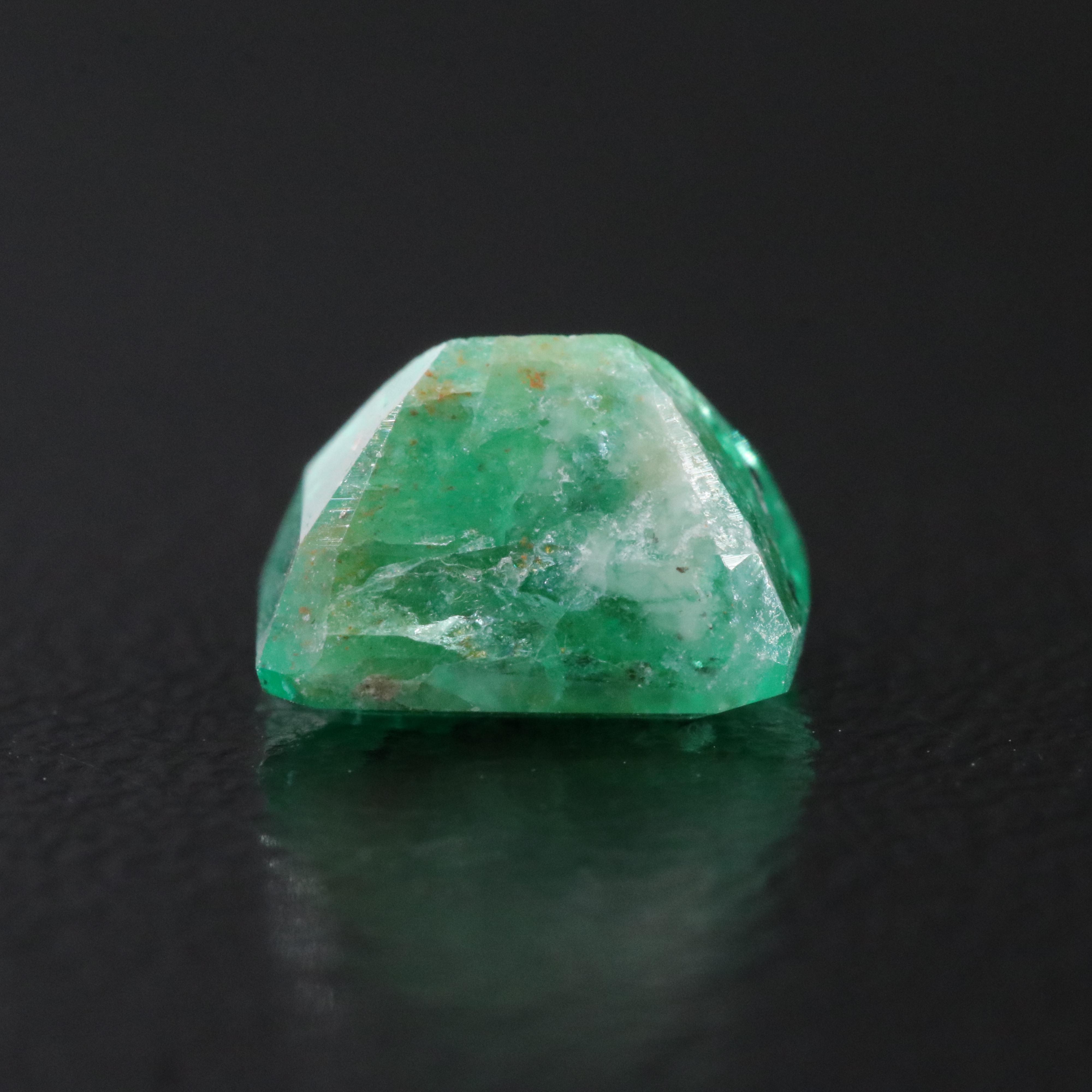 Loose 1.73 CT Emerald