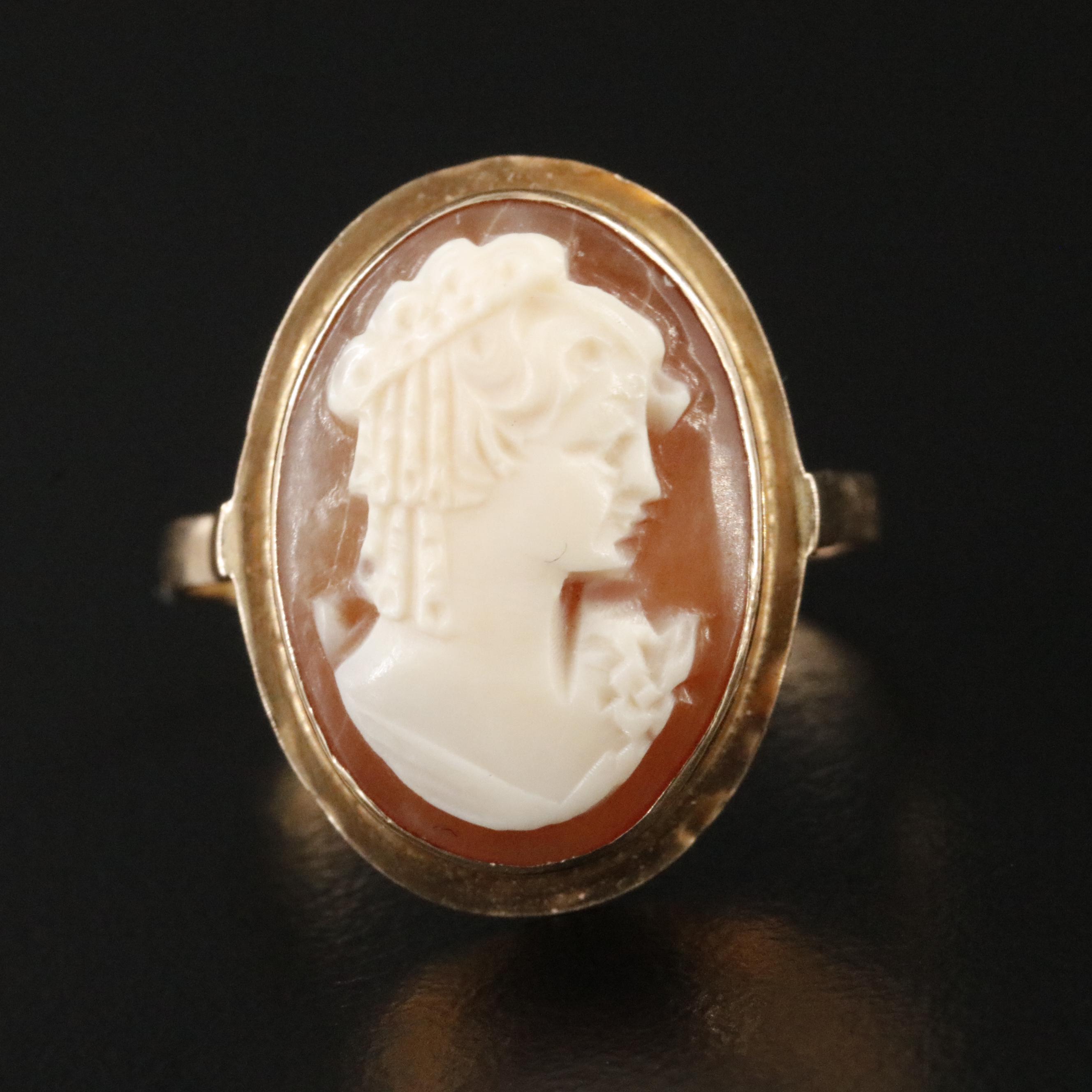 Vintage 14K Shell Cameo Ring