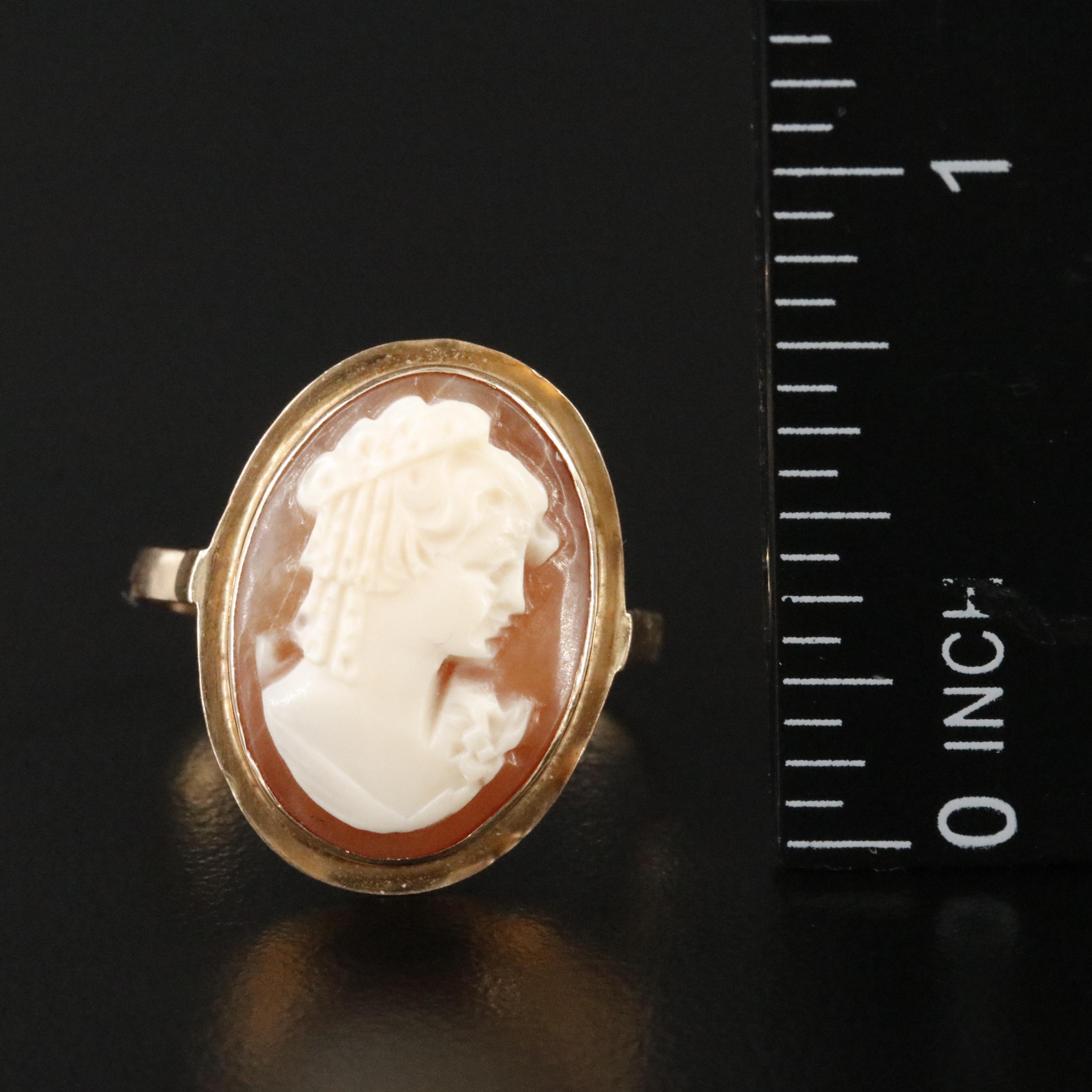 Vintage 14K Shell Cameo Ring