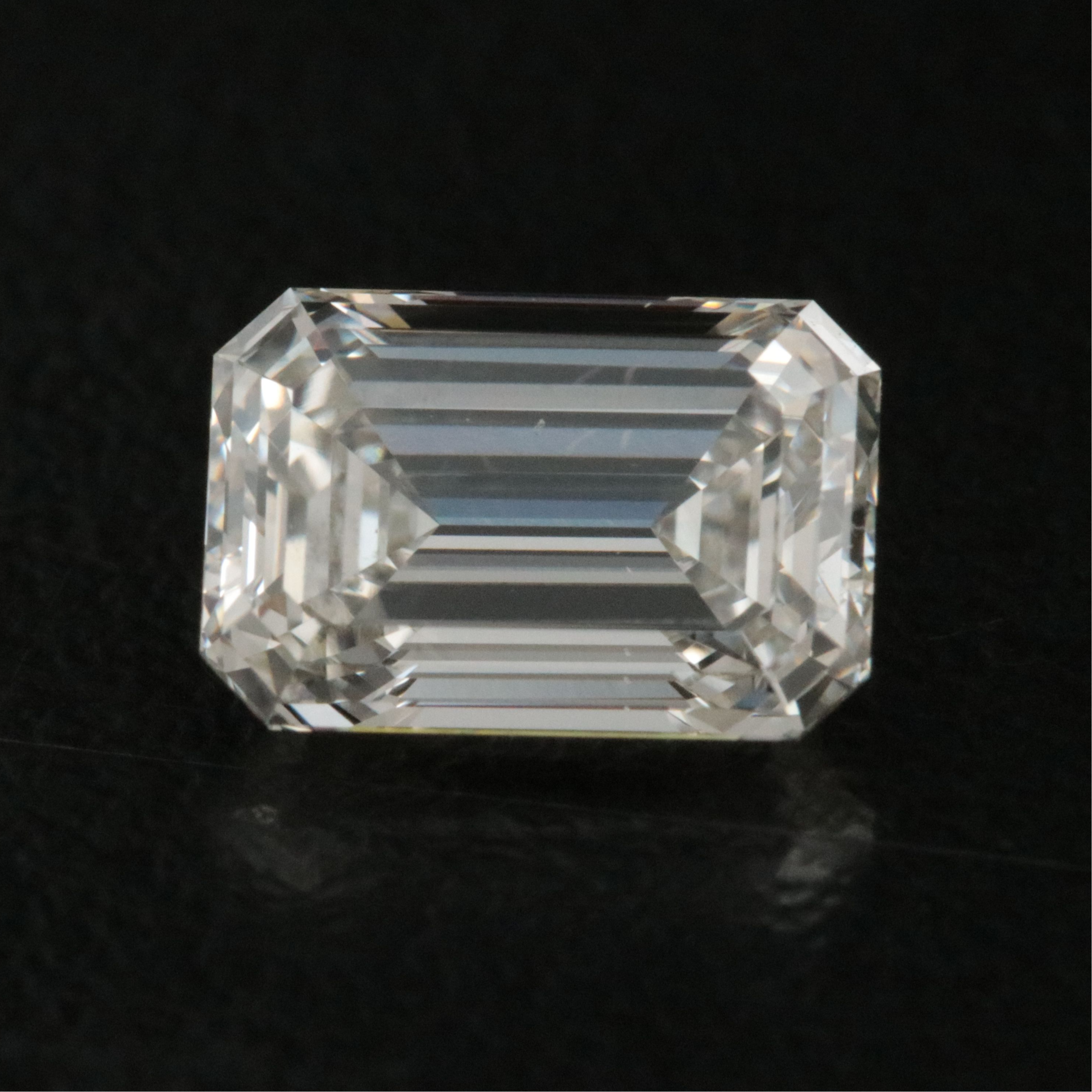 Loose 1.71 CT Lab Grown Diamond with IGI Report
