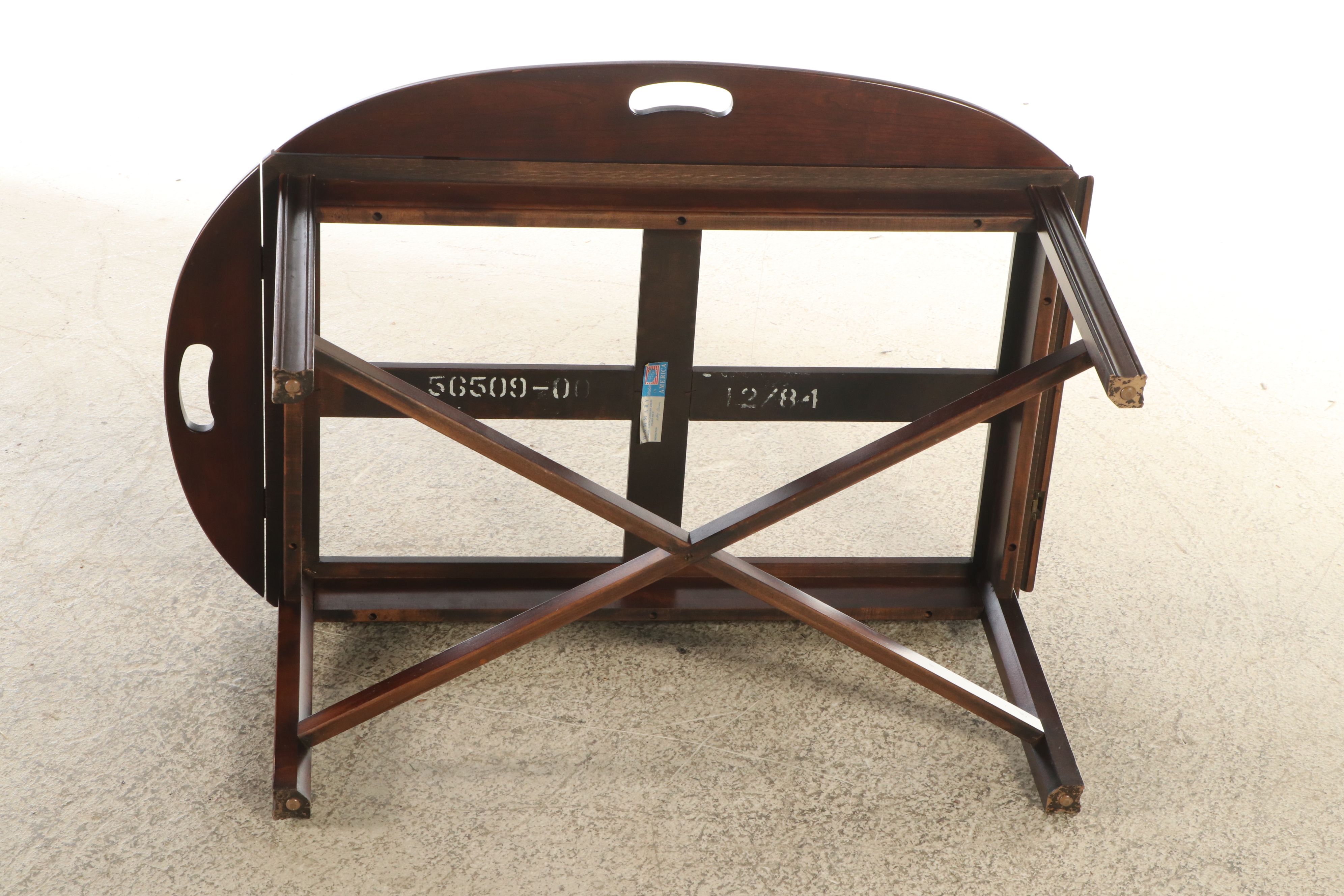 Hammary Chippendale Style Mahogany and Glass Butler's Tray Table