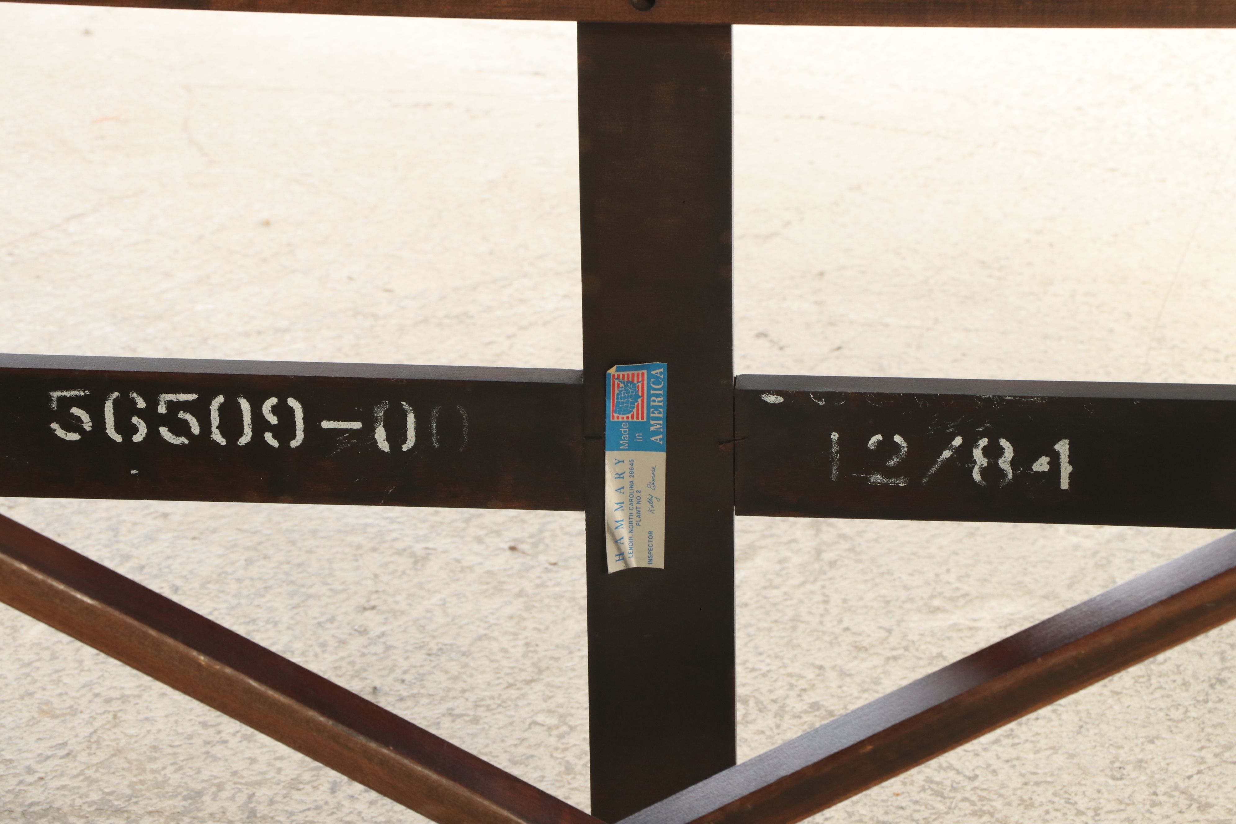 Hammary Chippendale Style Mahogany and Glass Butler's Tray Table