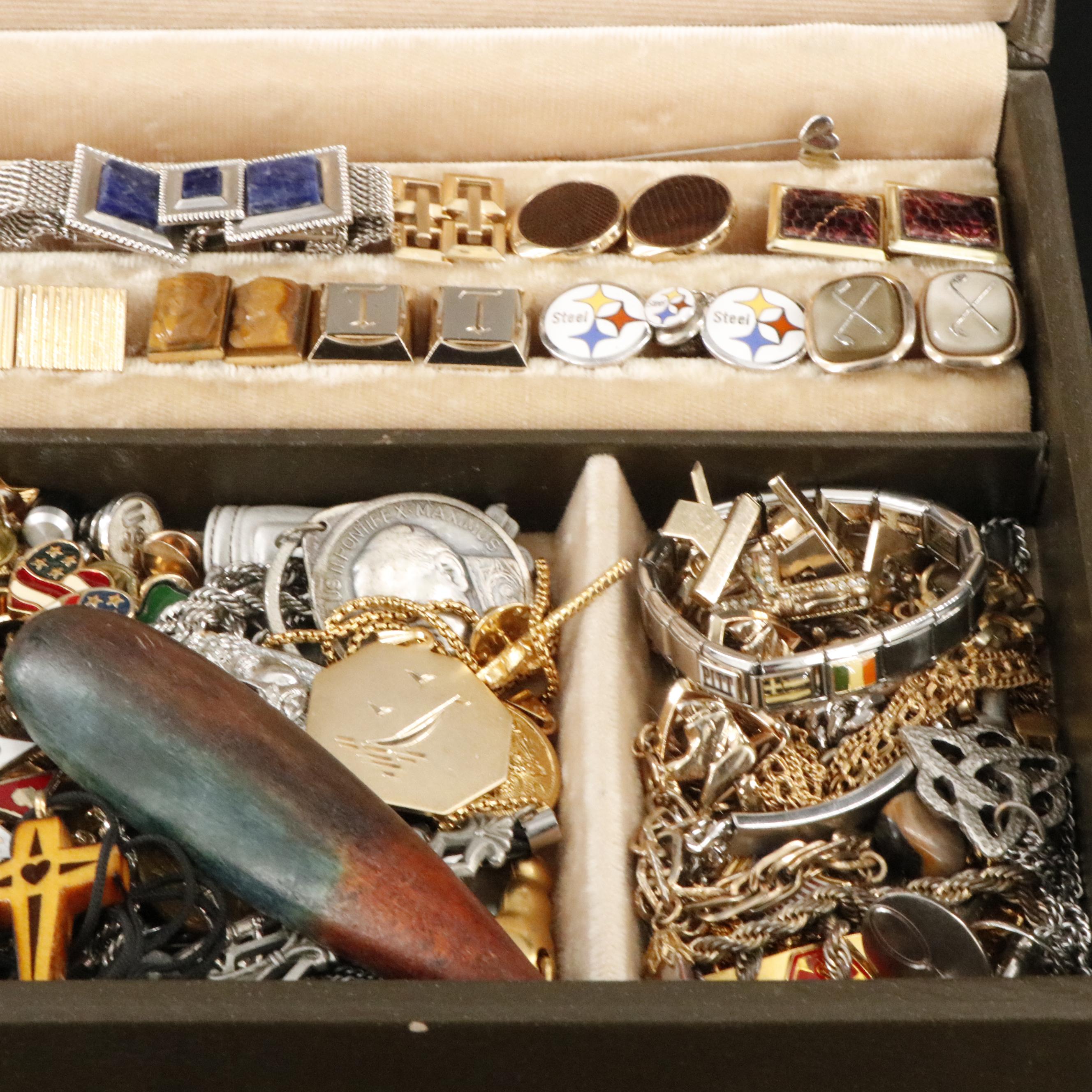 Uncommon Discoveries: Jewelry Collection