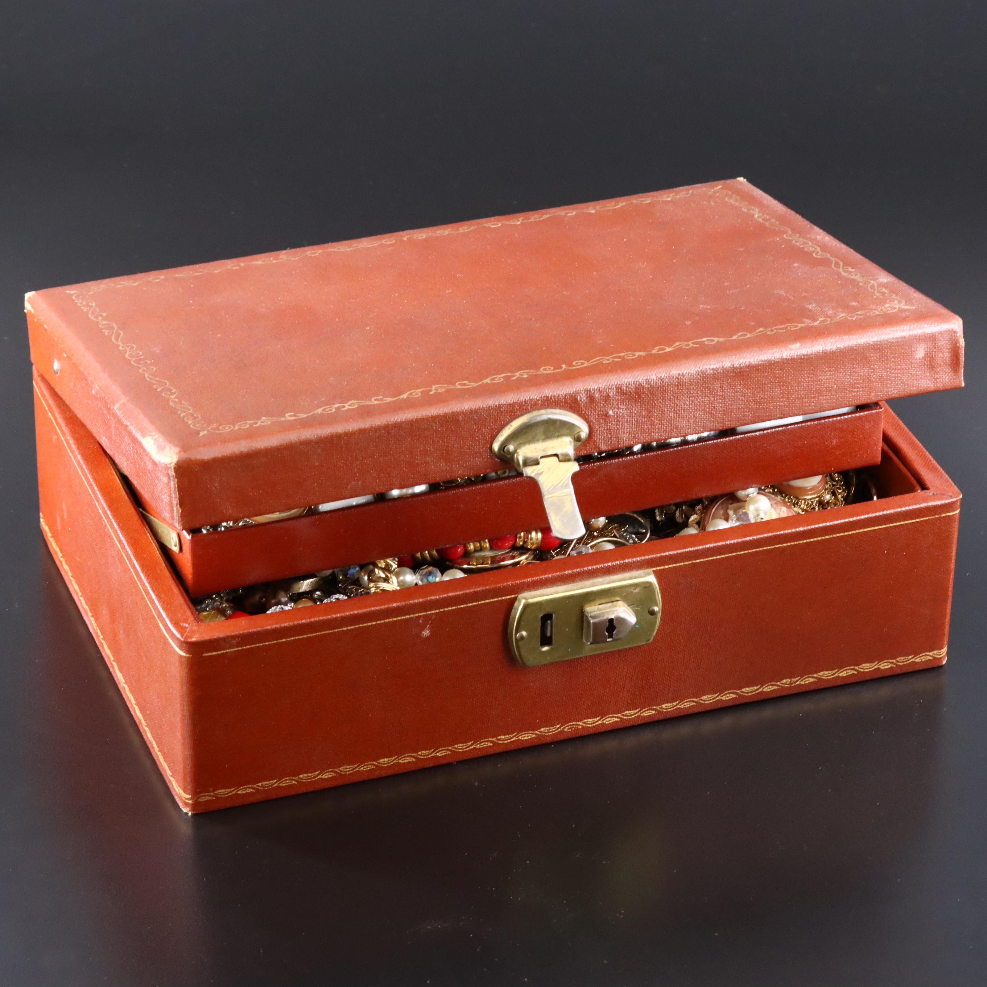 Uncommon Discoveries: Jewelry Collection