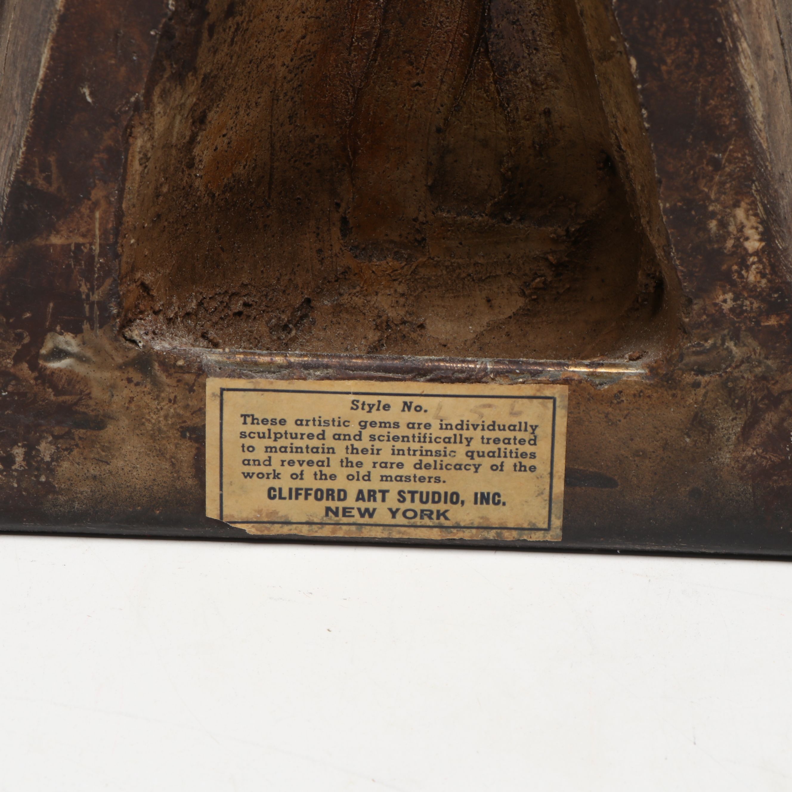 Clifford Art Studio Painted Composite Tuscan Style Corbel Shelves