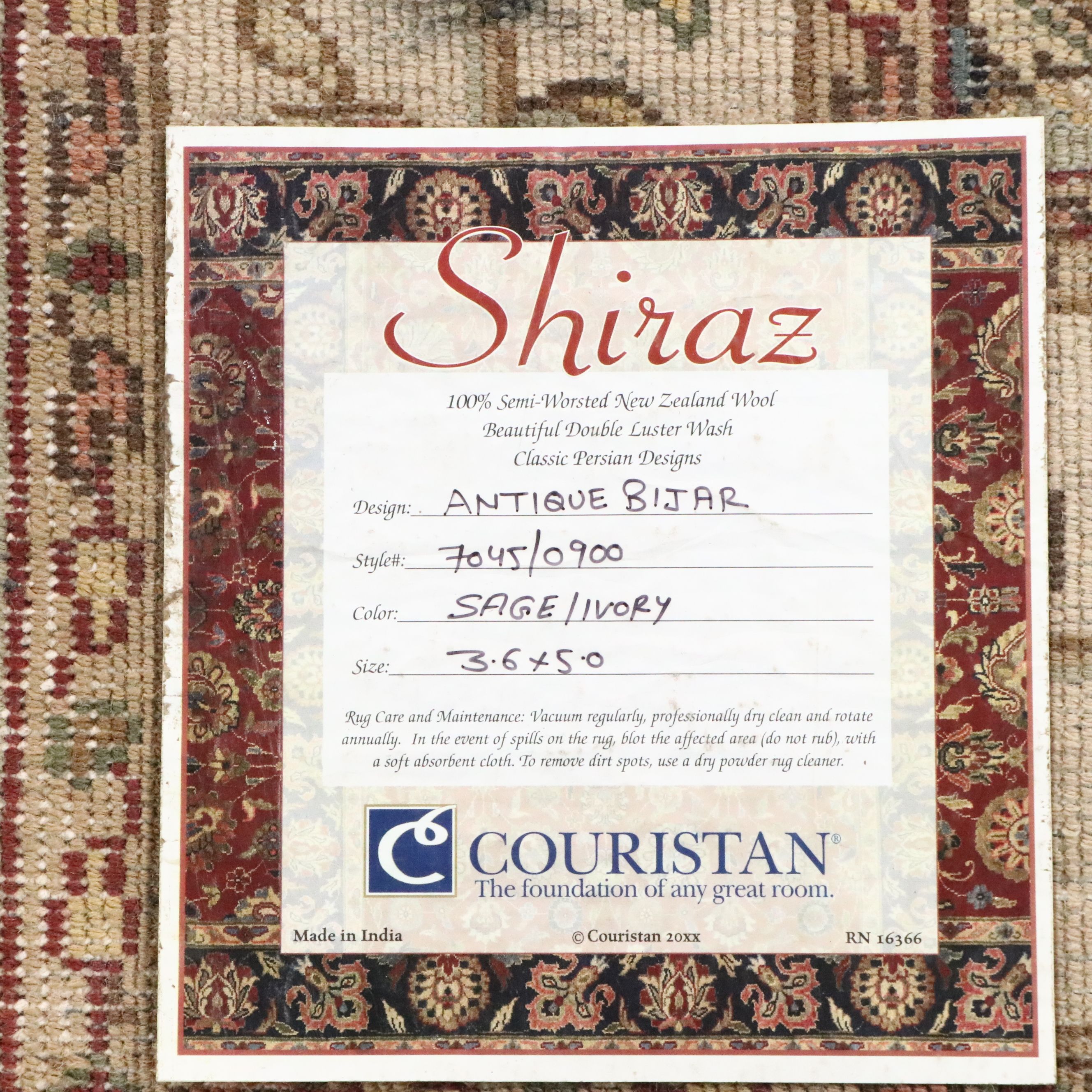 3'6 x 4'11 Hand-Knotted Couristan Shiraz "Antique Bijar" Accent Rug