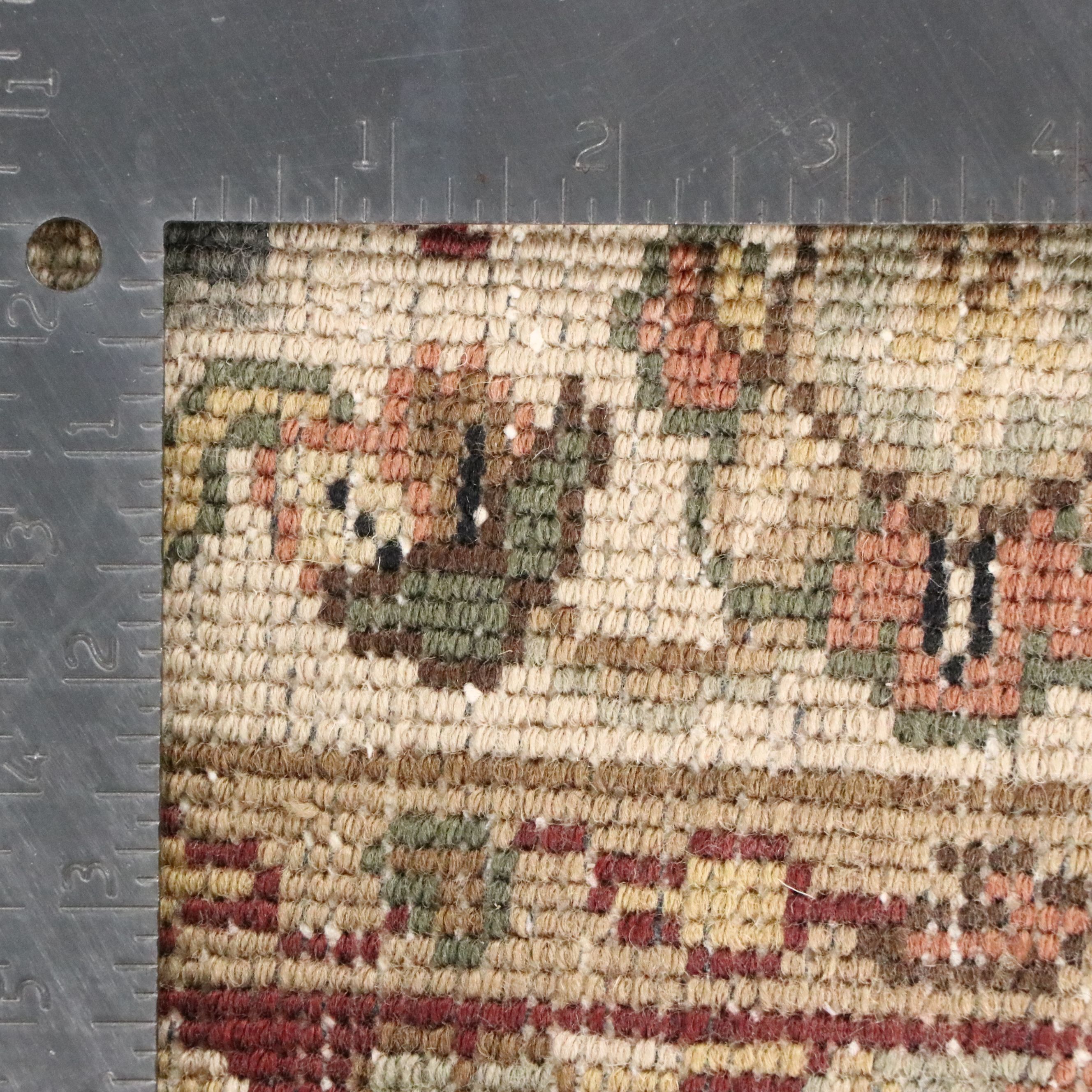 3'6 x 4'11 Hand-Knotted Couristan Shiraz "Antique Bijar" Accent Rug