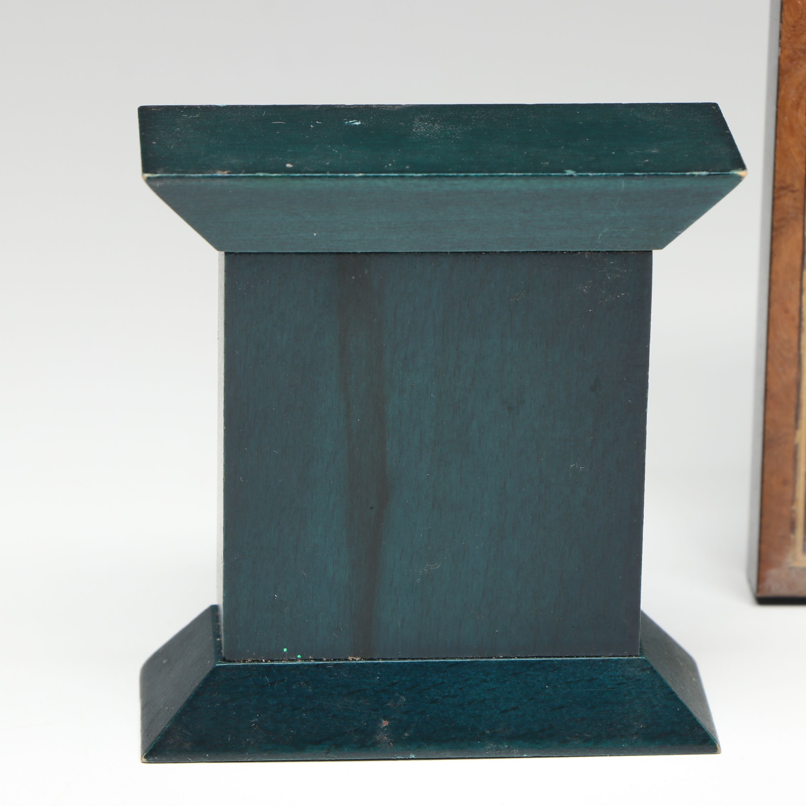 Roger Lascelles, Windsor Castle, and More Desk Clocks