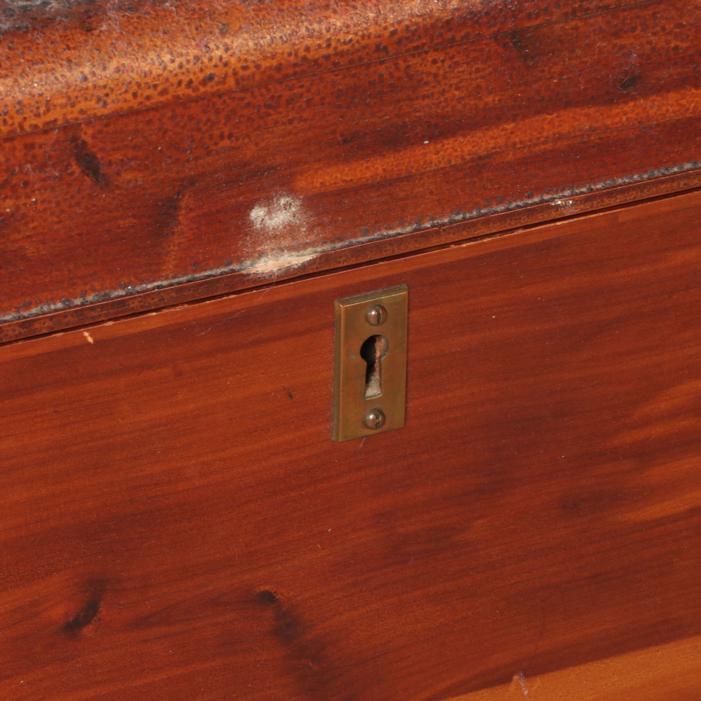 Federal Equipment Co. Cedar Chest, Early to Mid-20th Century