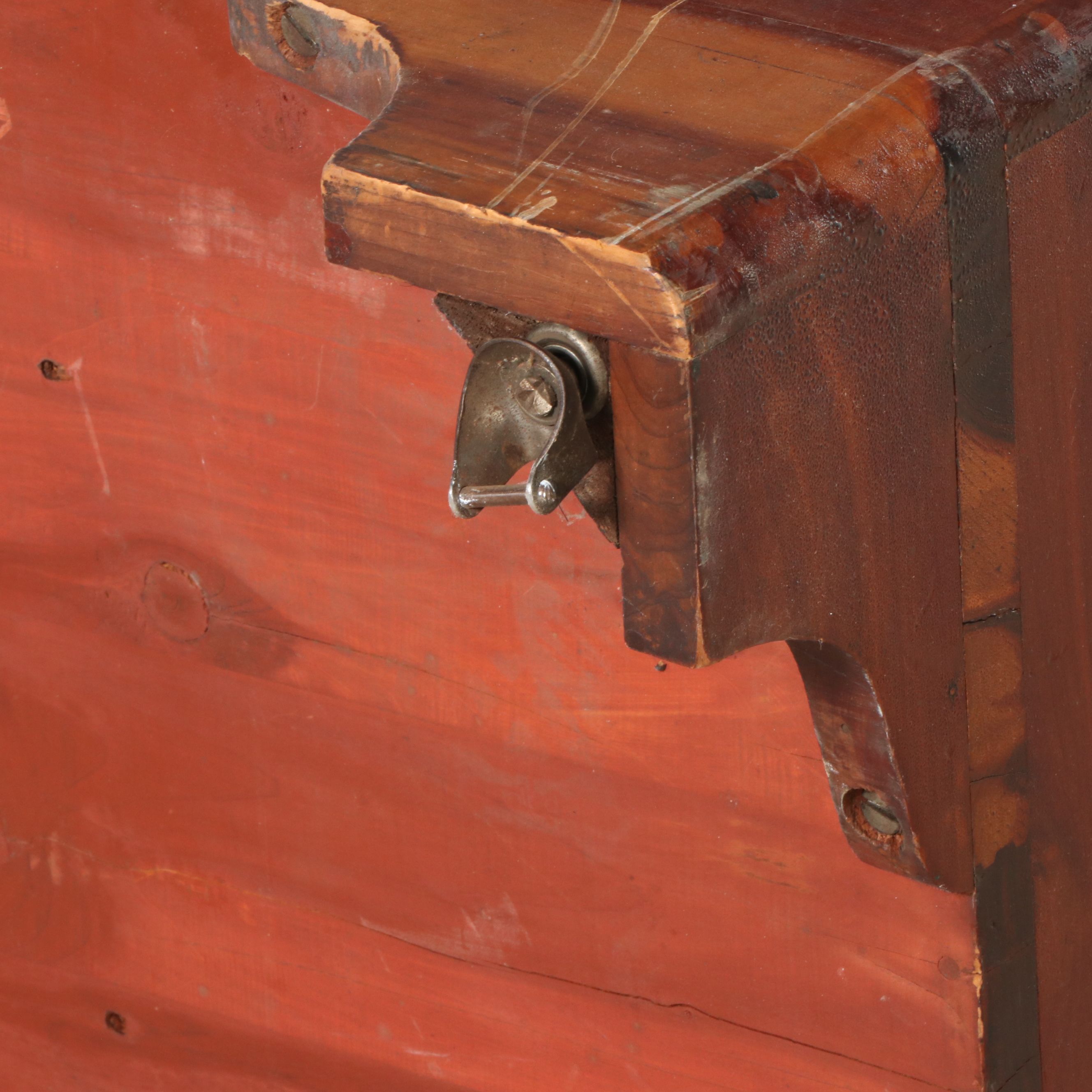 Federal Equipment Co. Cedar Chest, Early to Mid-20th Century