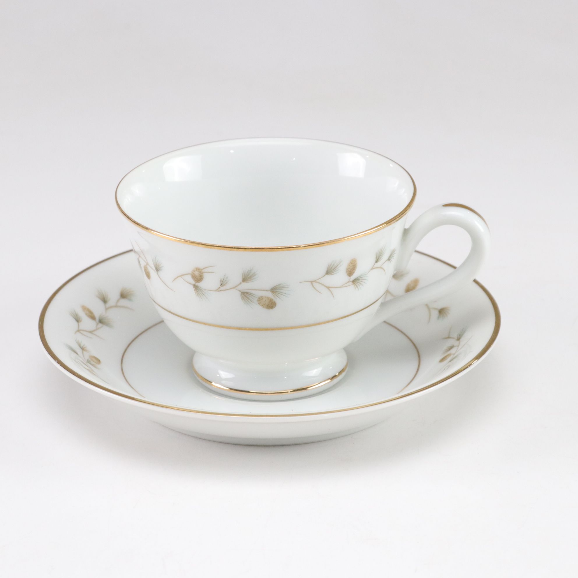 Rose China "Whispering Pine" Gilt Porcelain Dinnerware Set