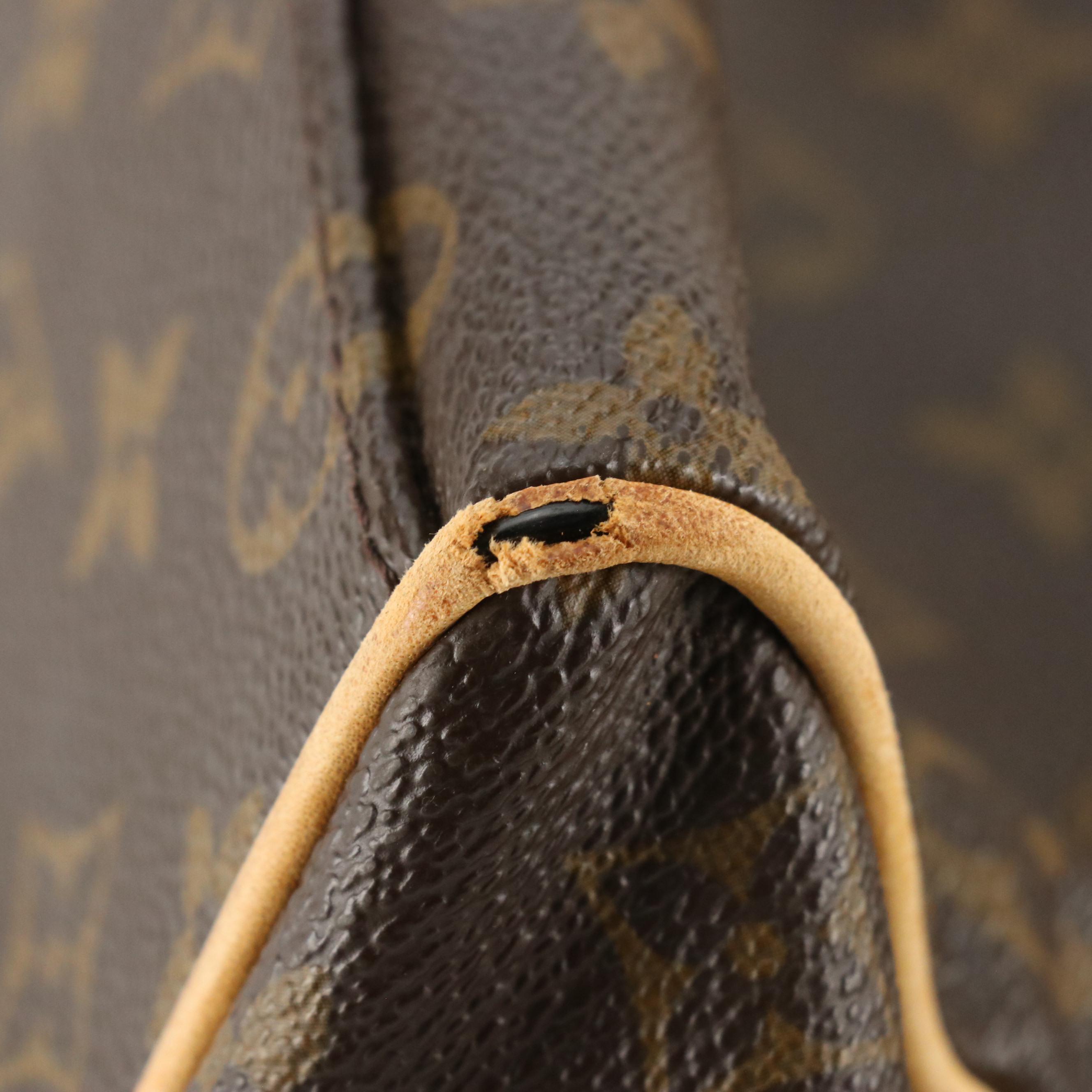 Louis Vuitton Manhattan PM Handbag in Monogram Canvas and Leather