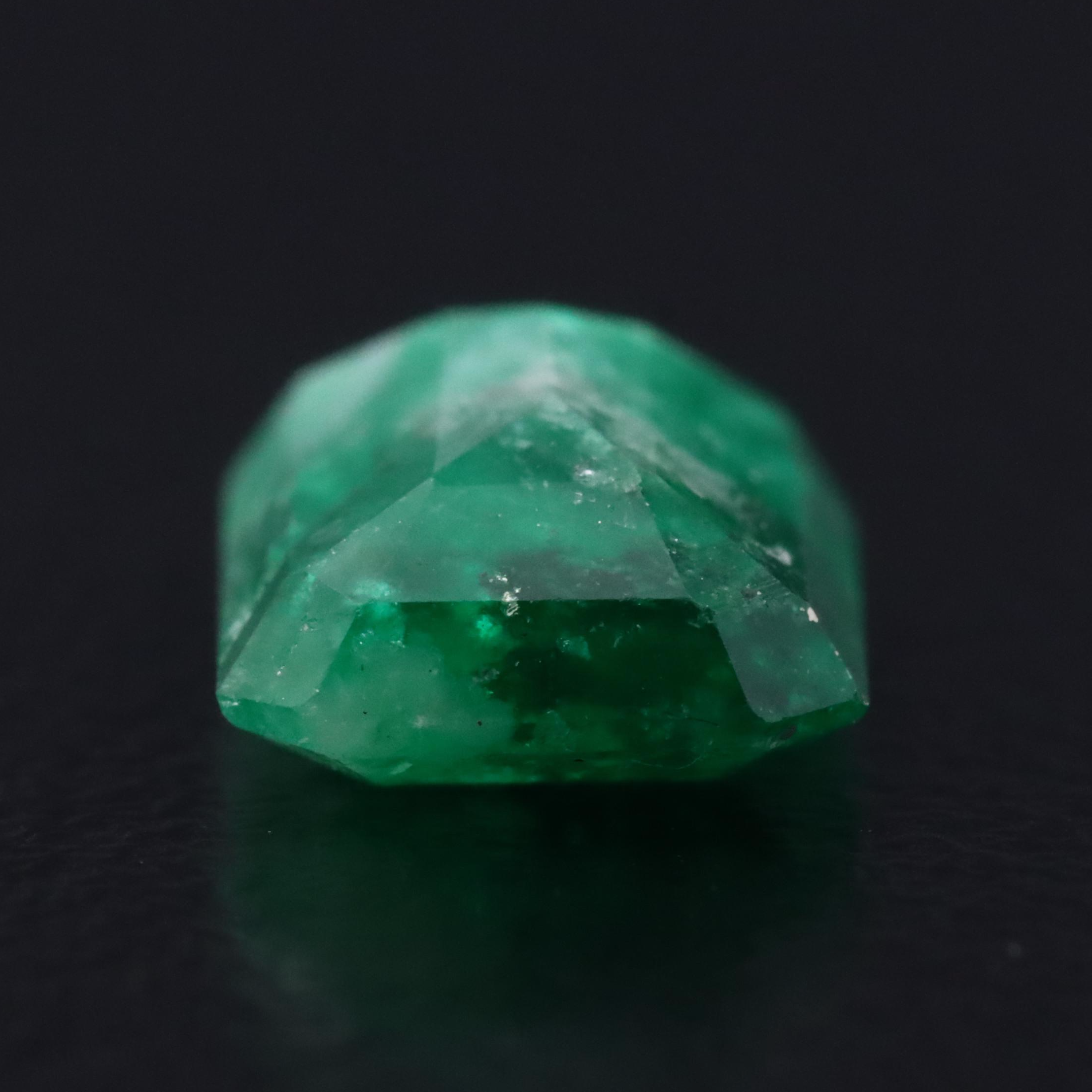 Loose 1.64 CT Emerald