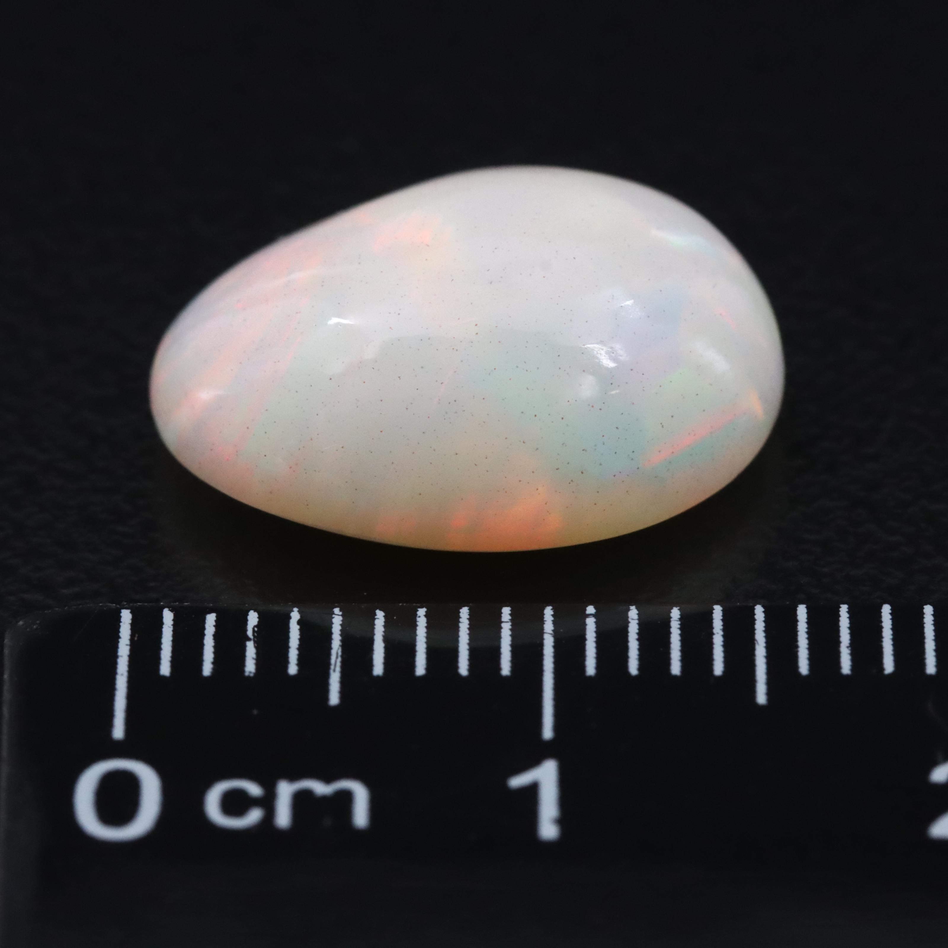 Loose 5.60 CT Opal