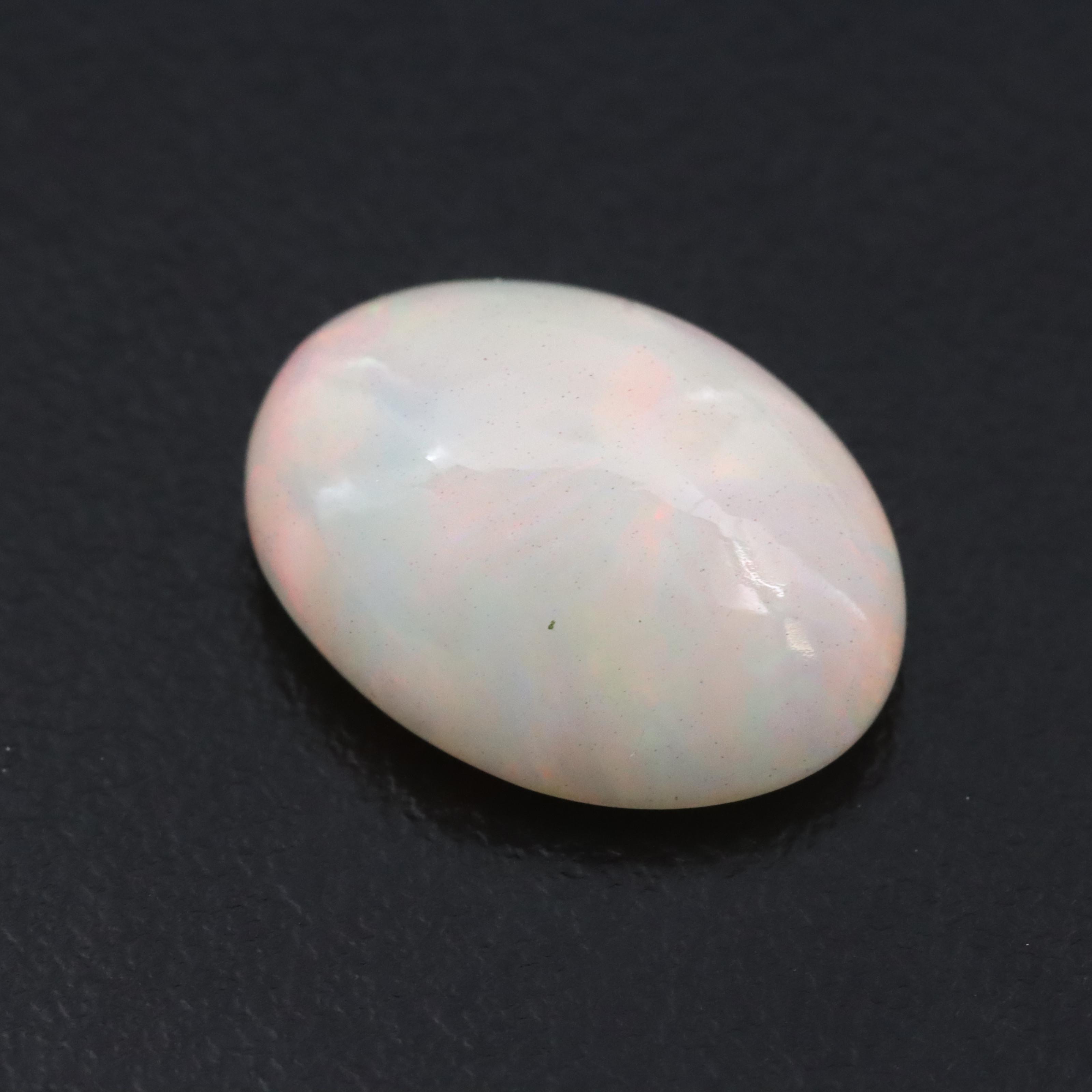Loose 5.60 CT Opal