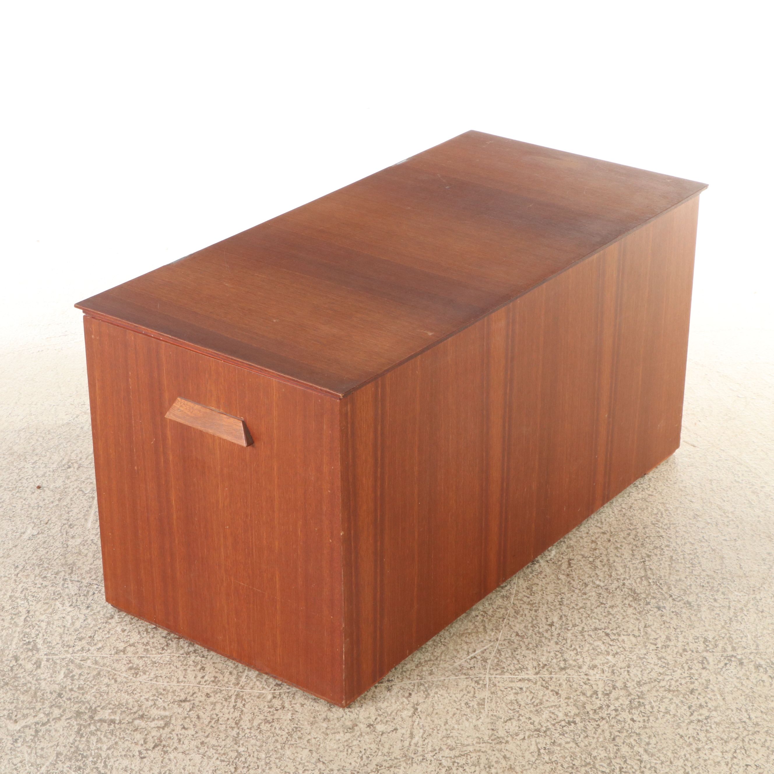 Danish Modern Style Teak Trunk, Mid to Late 20th Century