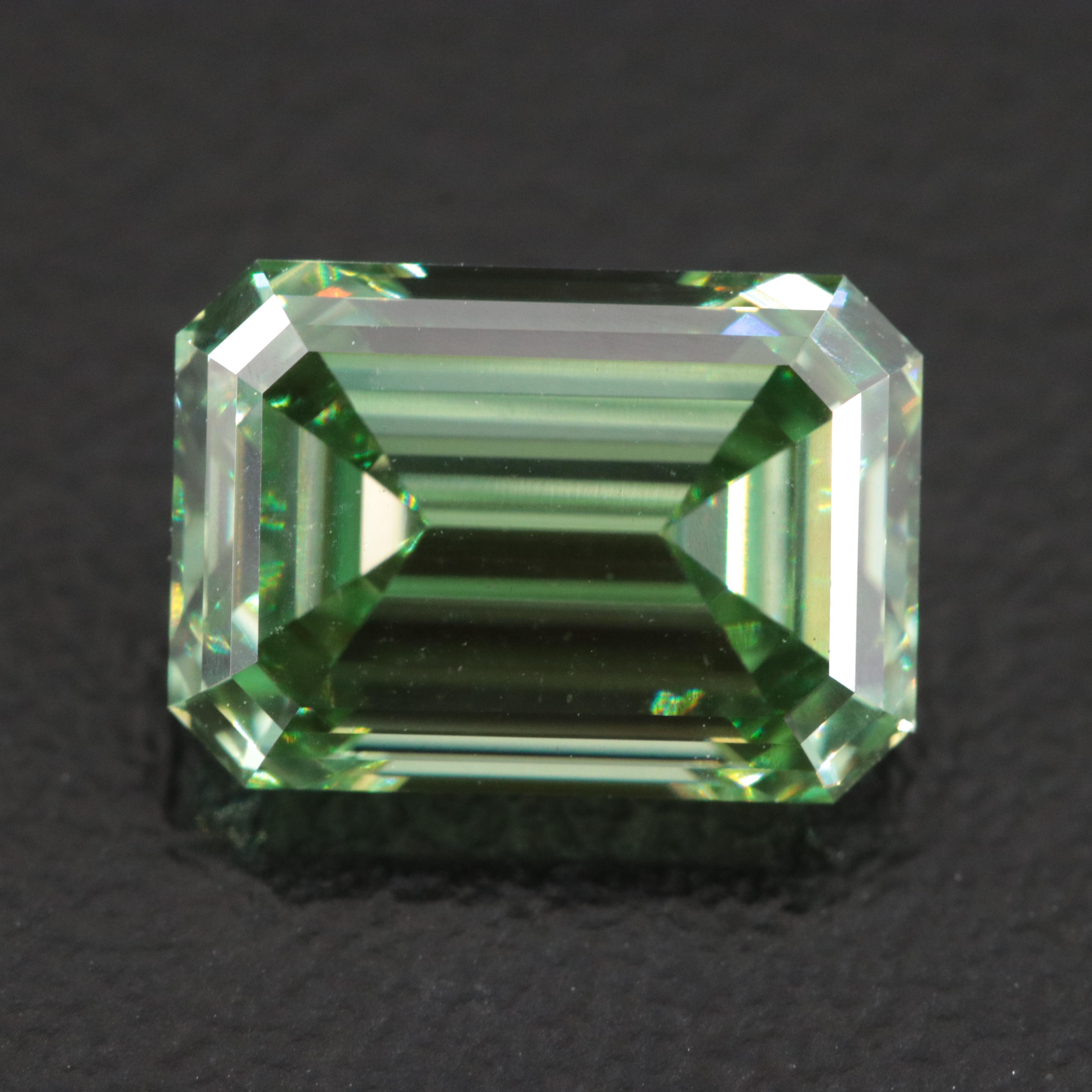 Loose 3.10 CT Lab Grown Fancy Green Diamond with IGI Report