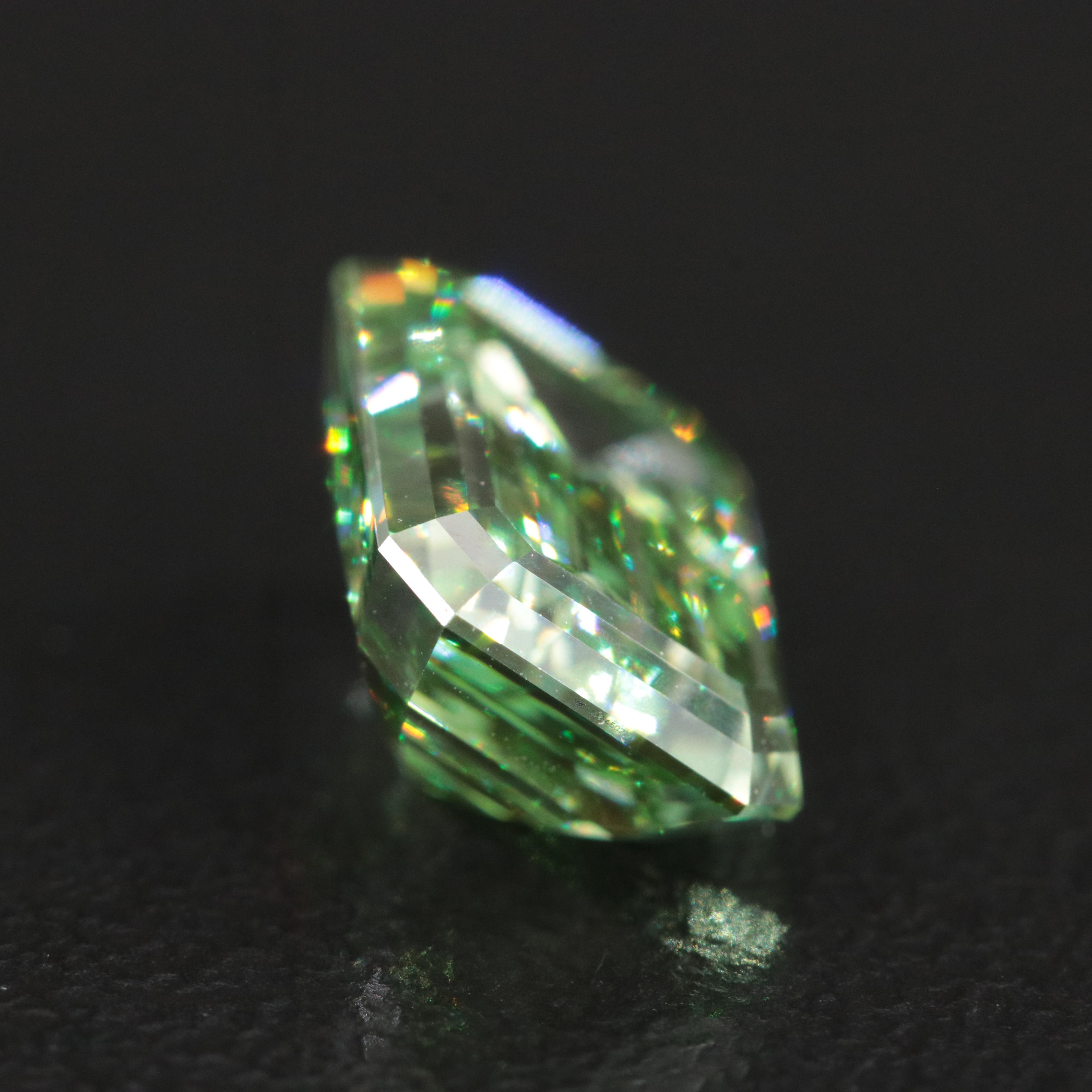 Loose 3.10 CT Lab Grown Fancy Green Diamond with IGI Report