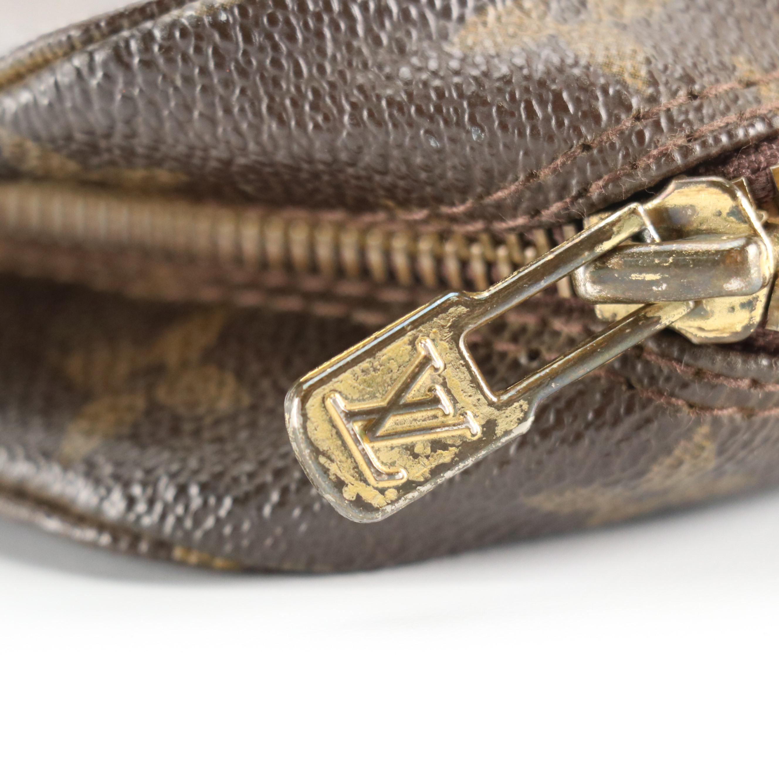 Louis Vuitton Trousse Toilette 23 in Monogram Canvas