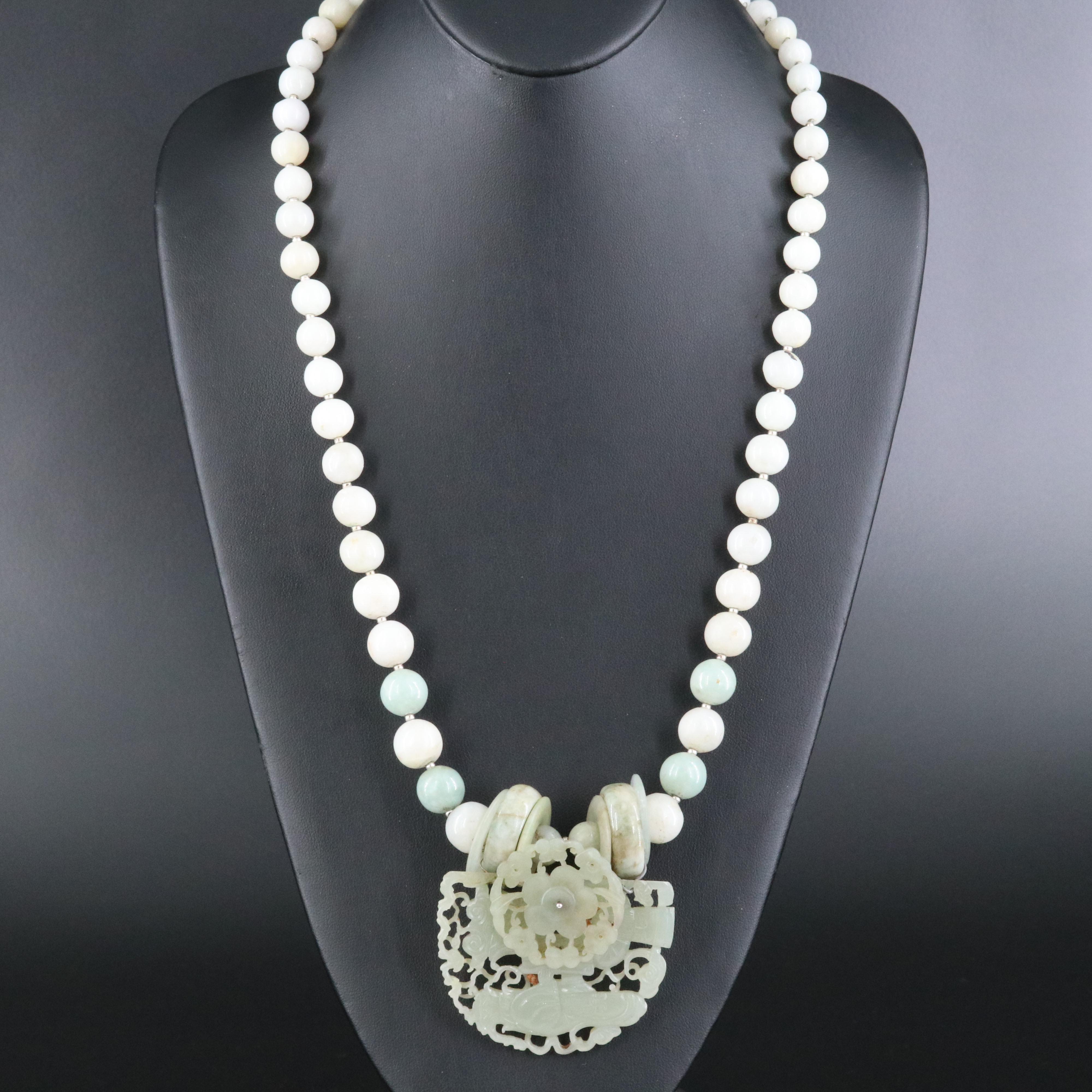 Sterling Graduated Nephrite Necklace