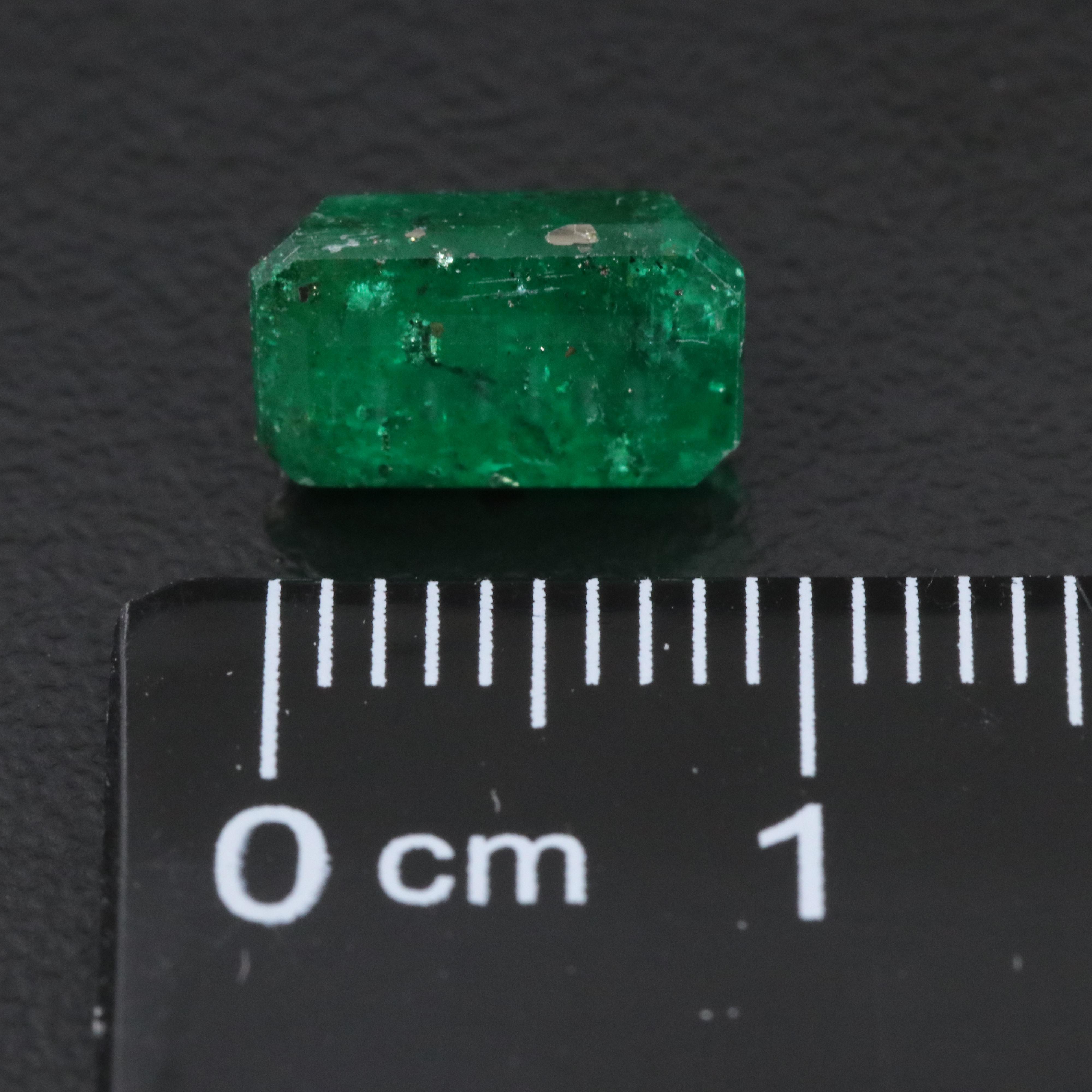 Loose 2.61 CT Emerald