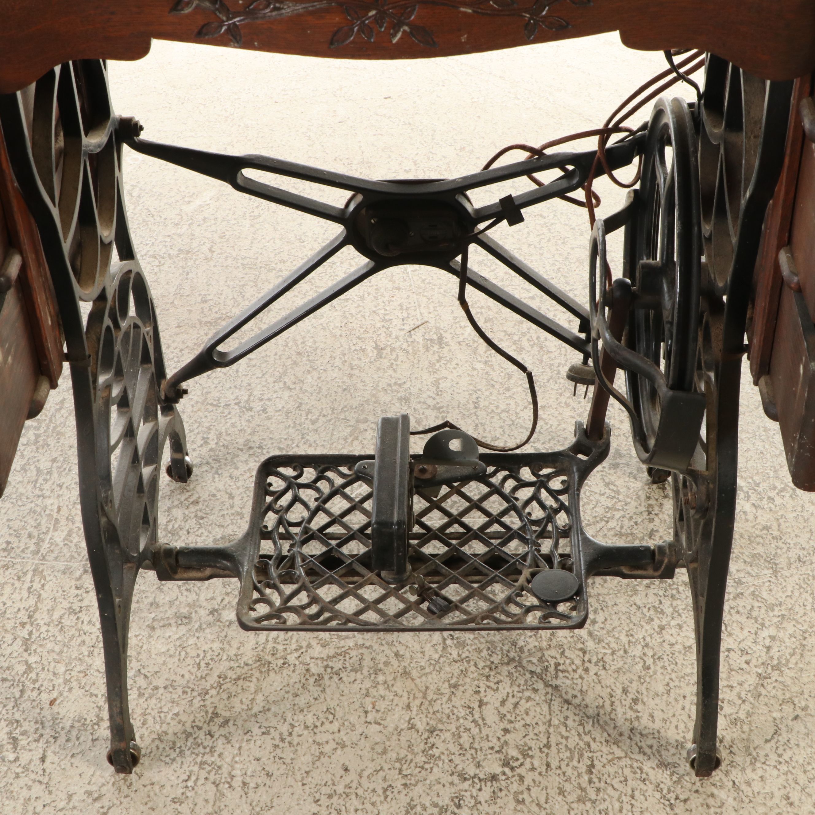 Antique Minnesota Sewing Machine in Oak Table and More