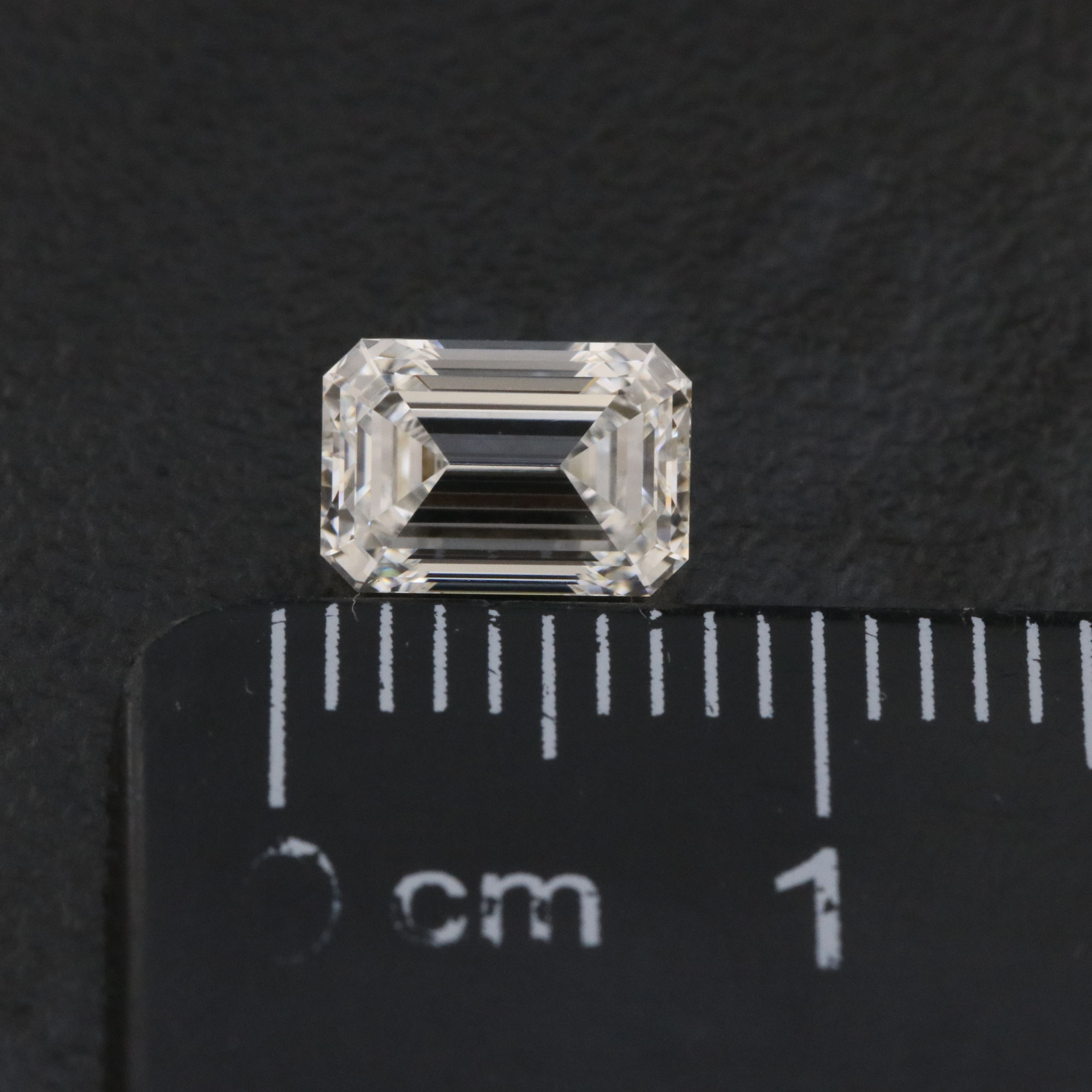 Loose 1.03 CT Lab Grown Diamond with IGI Report