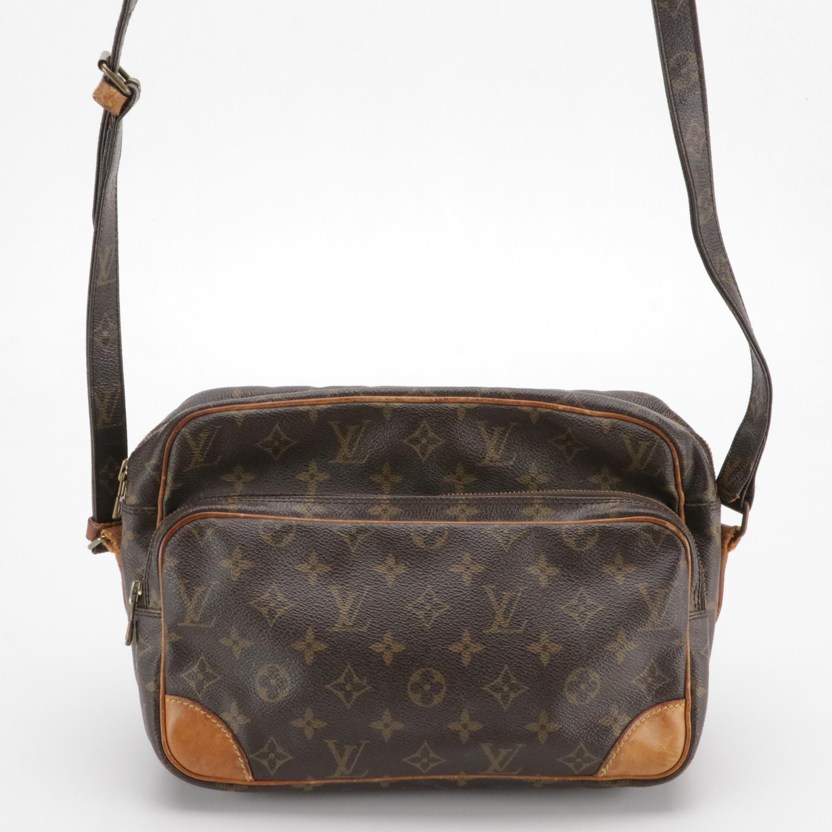 Louis Vuitton Nile Crossbody Bag in Monogram Canvas and Vachetta Leather