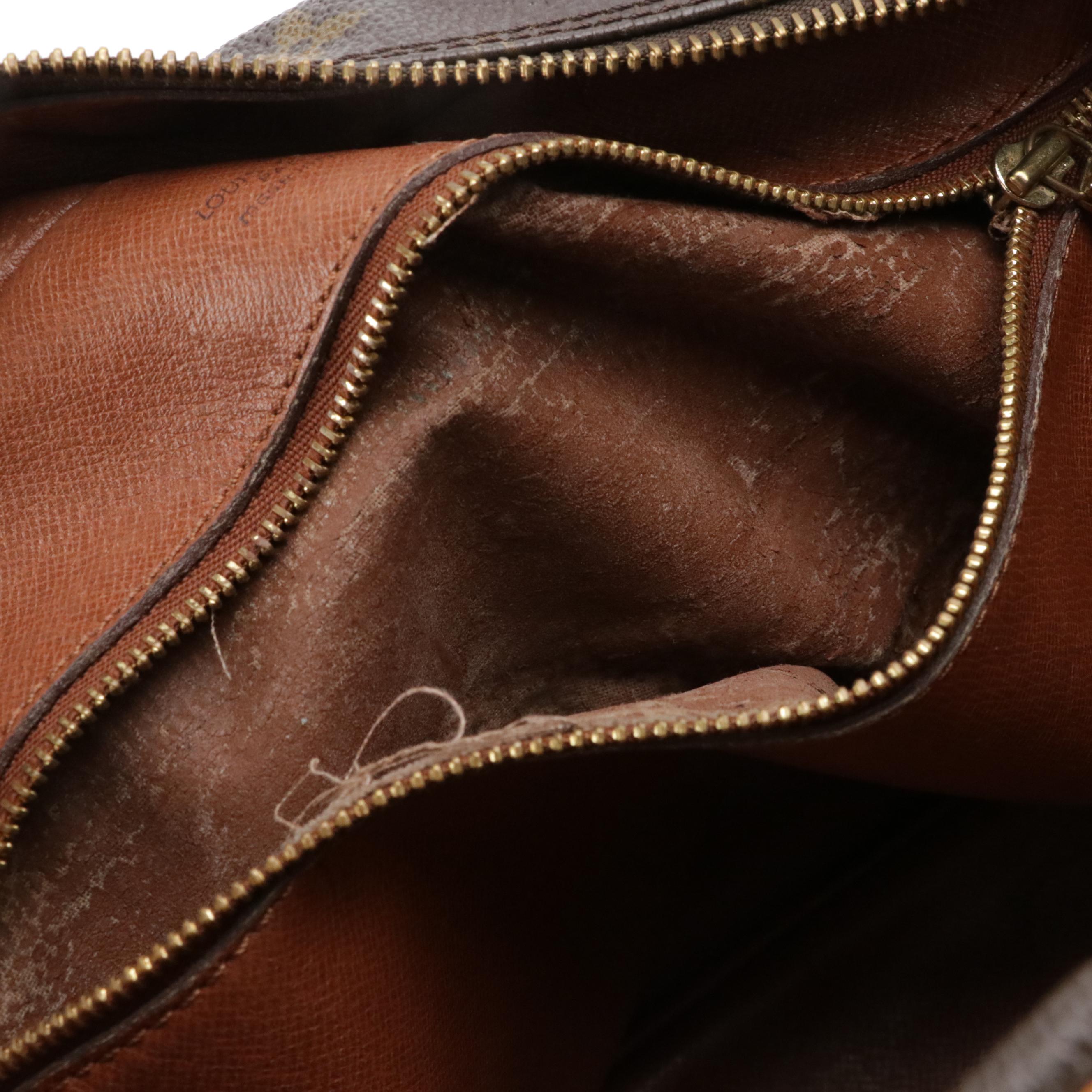 Louis Vuitton Nile Crossbody Bag in Monogram Canvas and Vachetta Leather