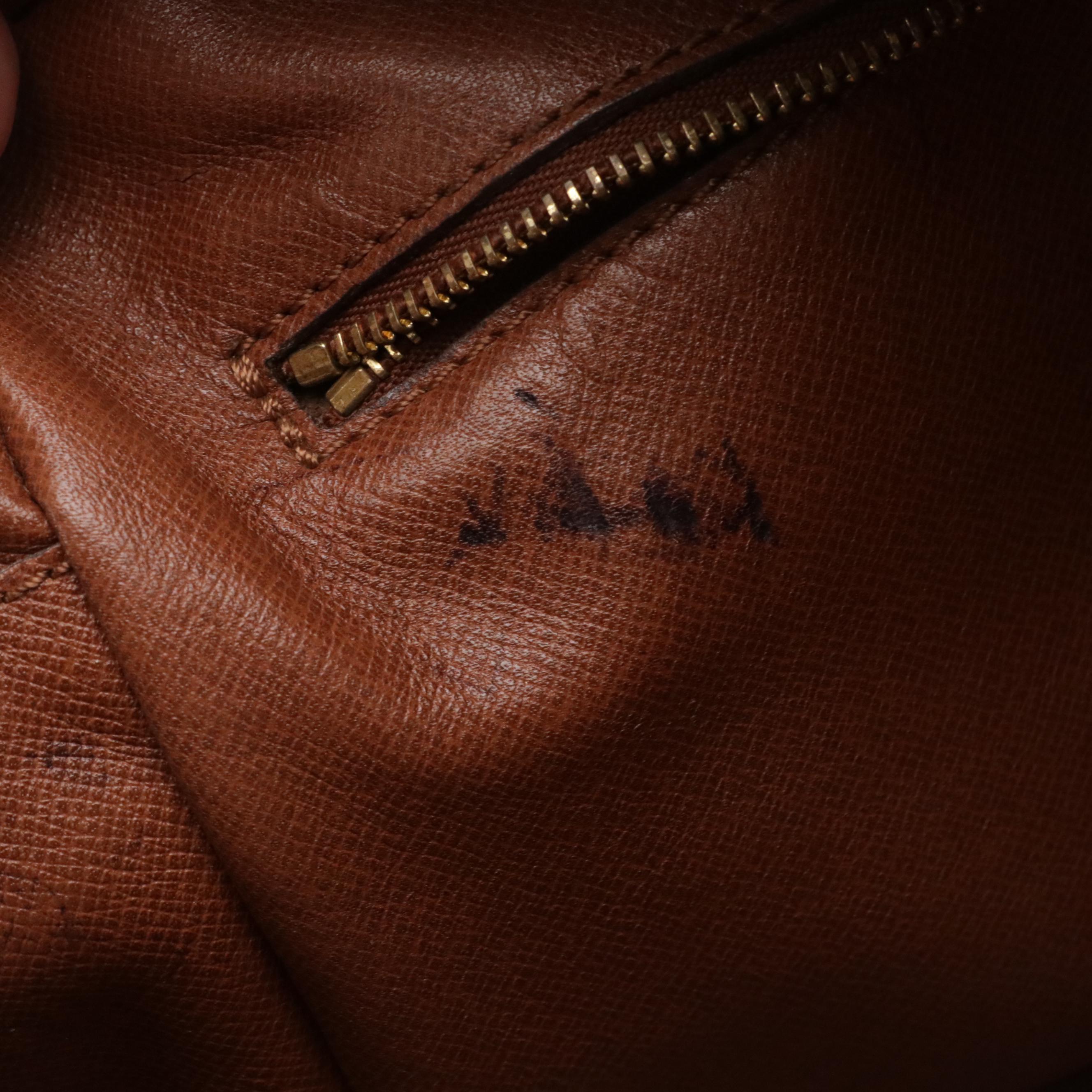 Louis Vuitton Nile Crossbody Bag in Monogram Canvas and Vachetta Leather