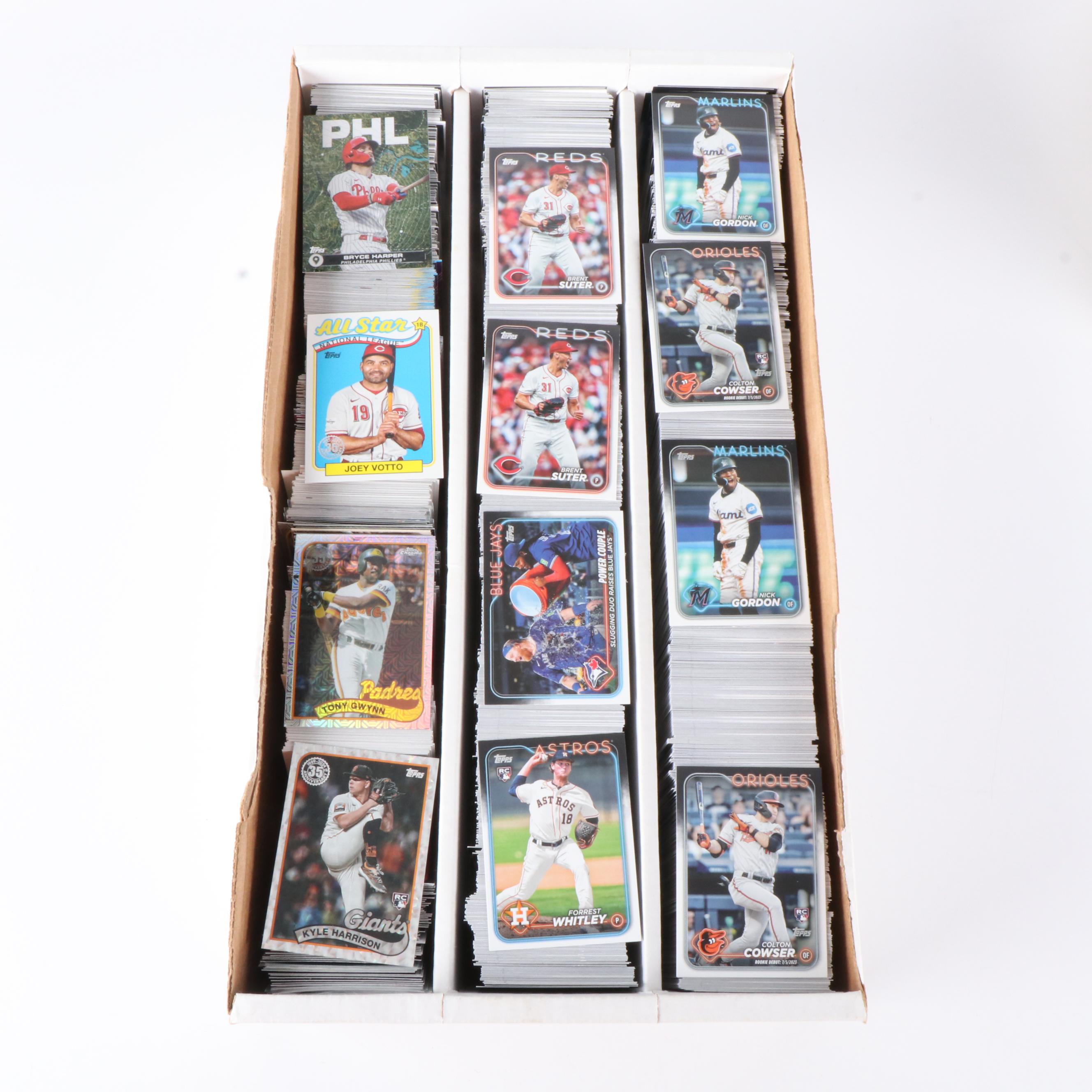 Topps Chrome with Other Sports Cards Featuring Ellly De La Cruz Rookies and More