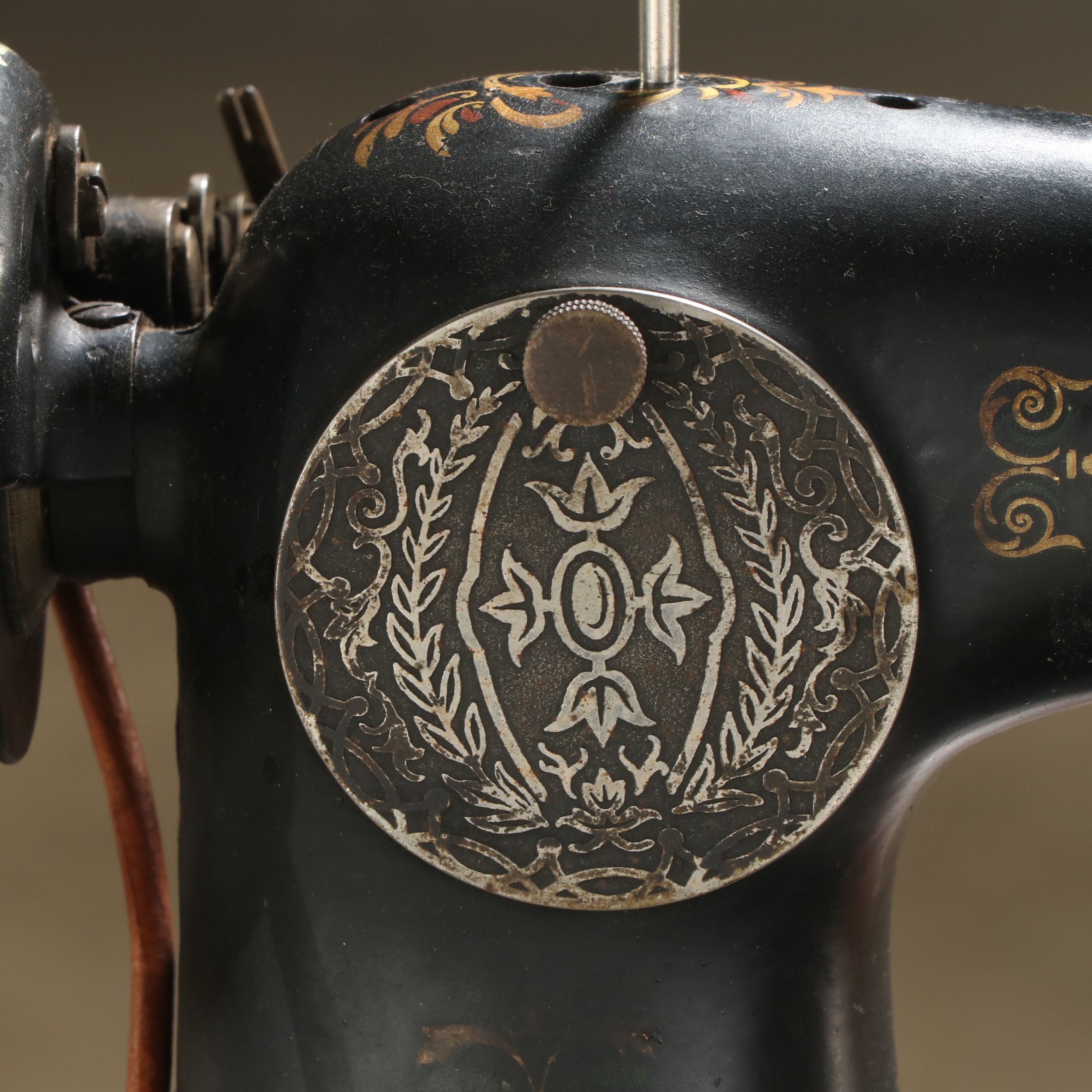 Singer Treadle Sewing Machine with Oak and Cast Iron Sewing Table